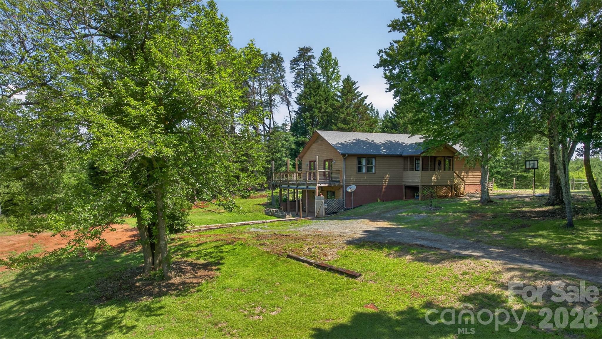 main property photo 34