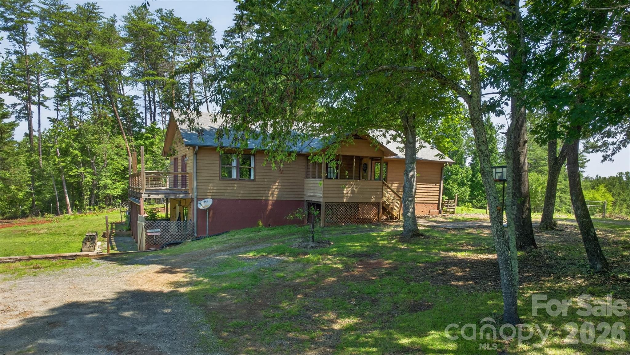 main property photo 43