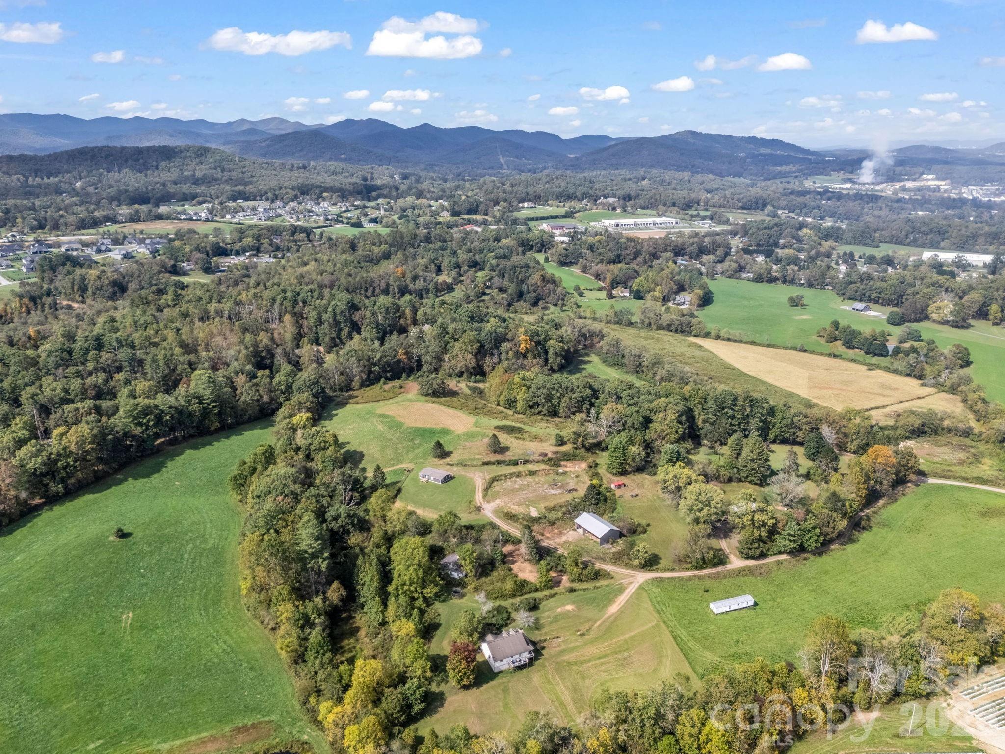 main property photo 16