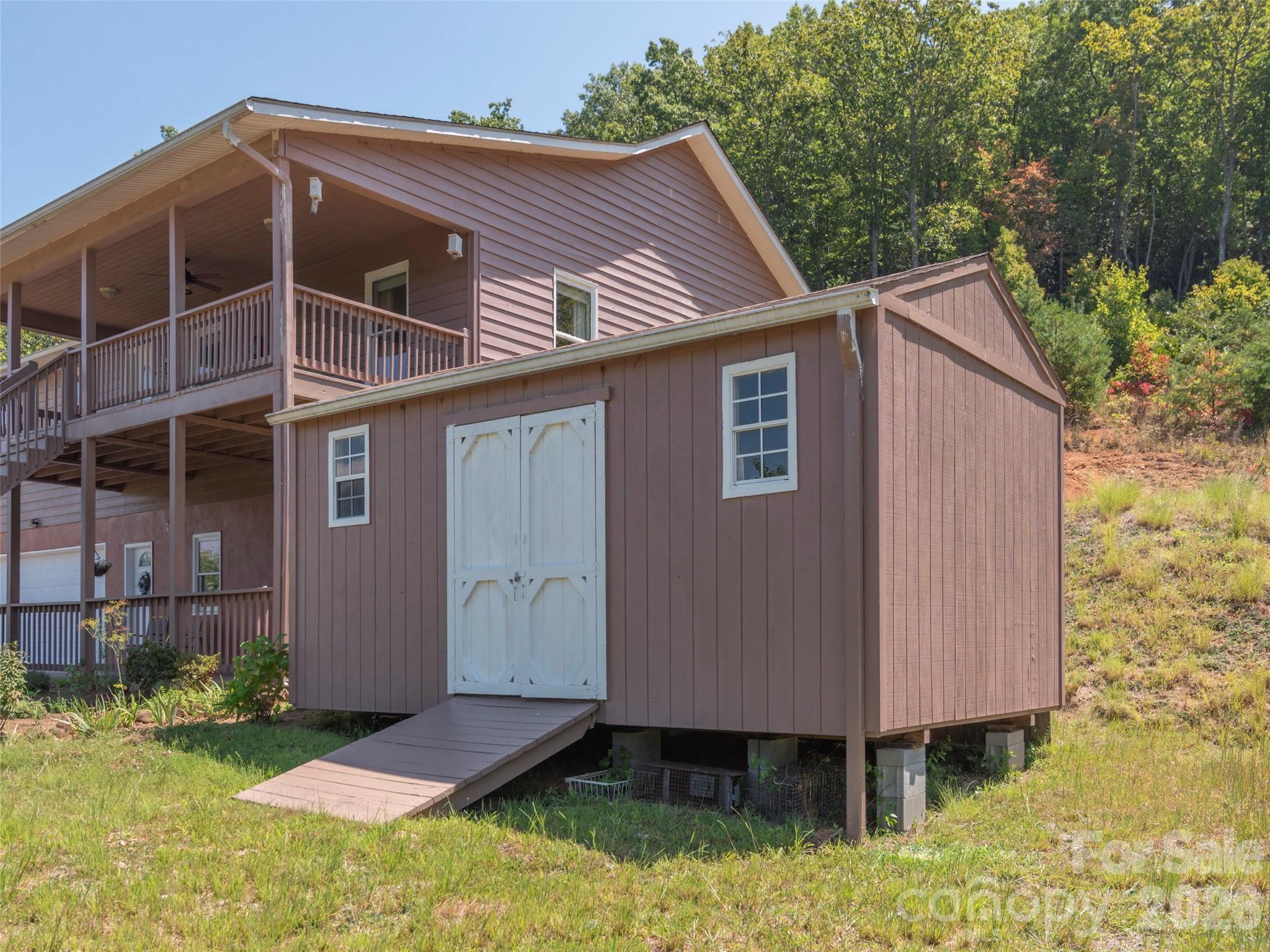 main property photo 32