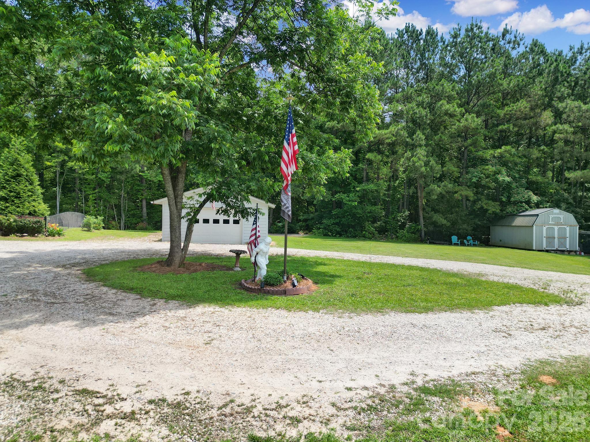 main property photo 46