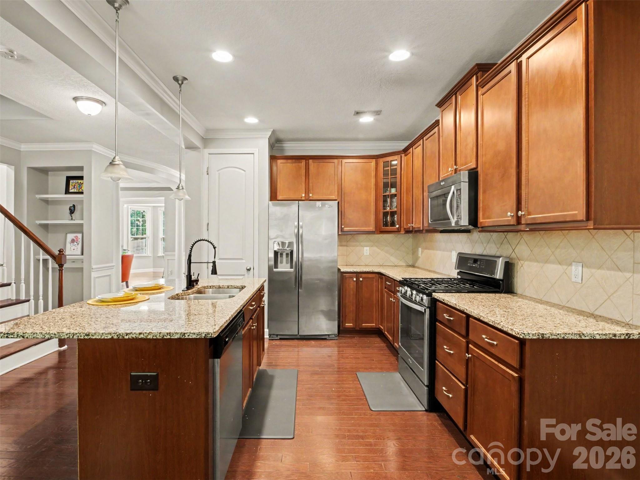 main property photo 12