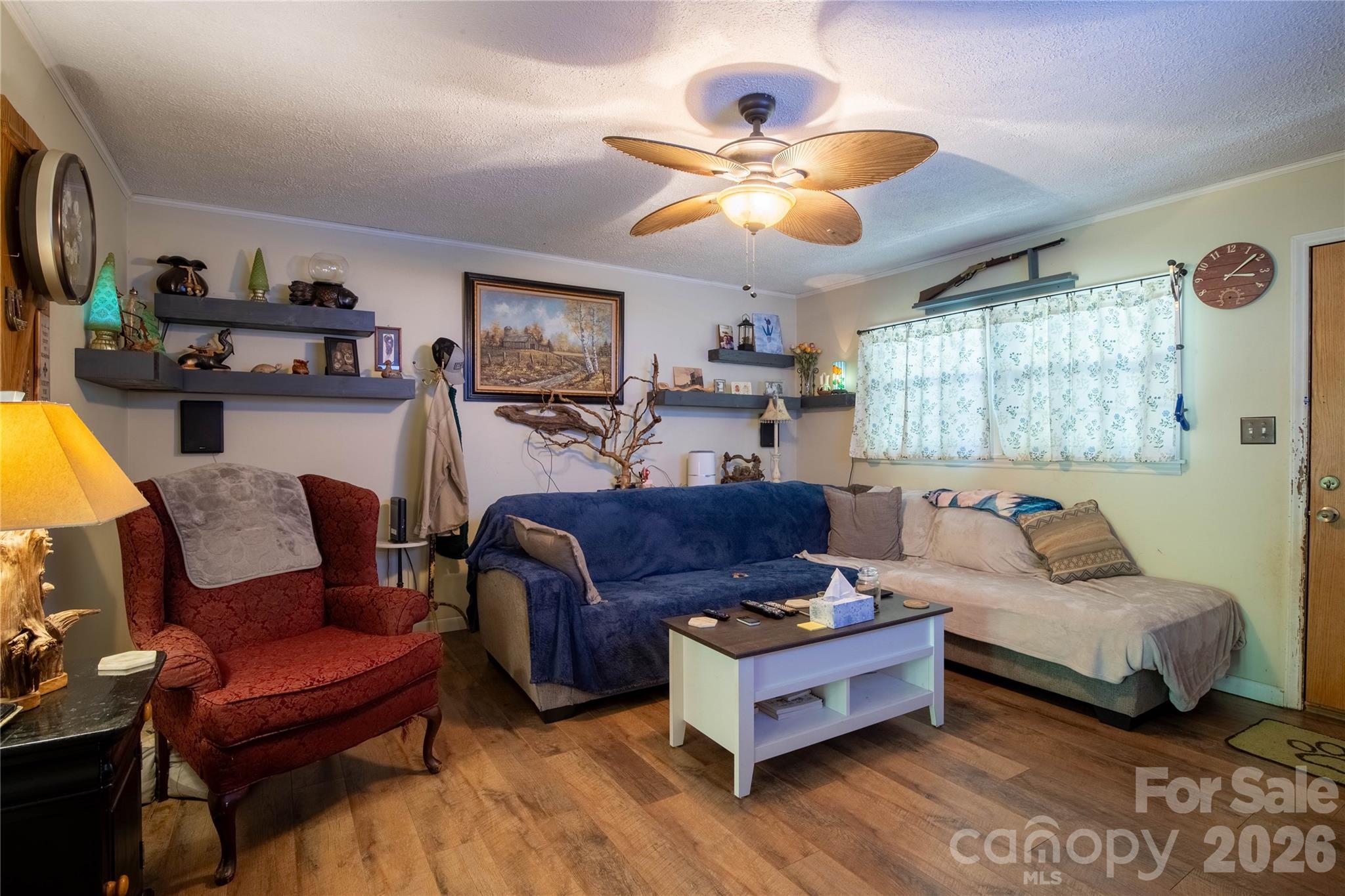 main property photo 16