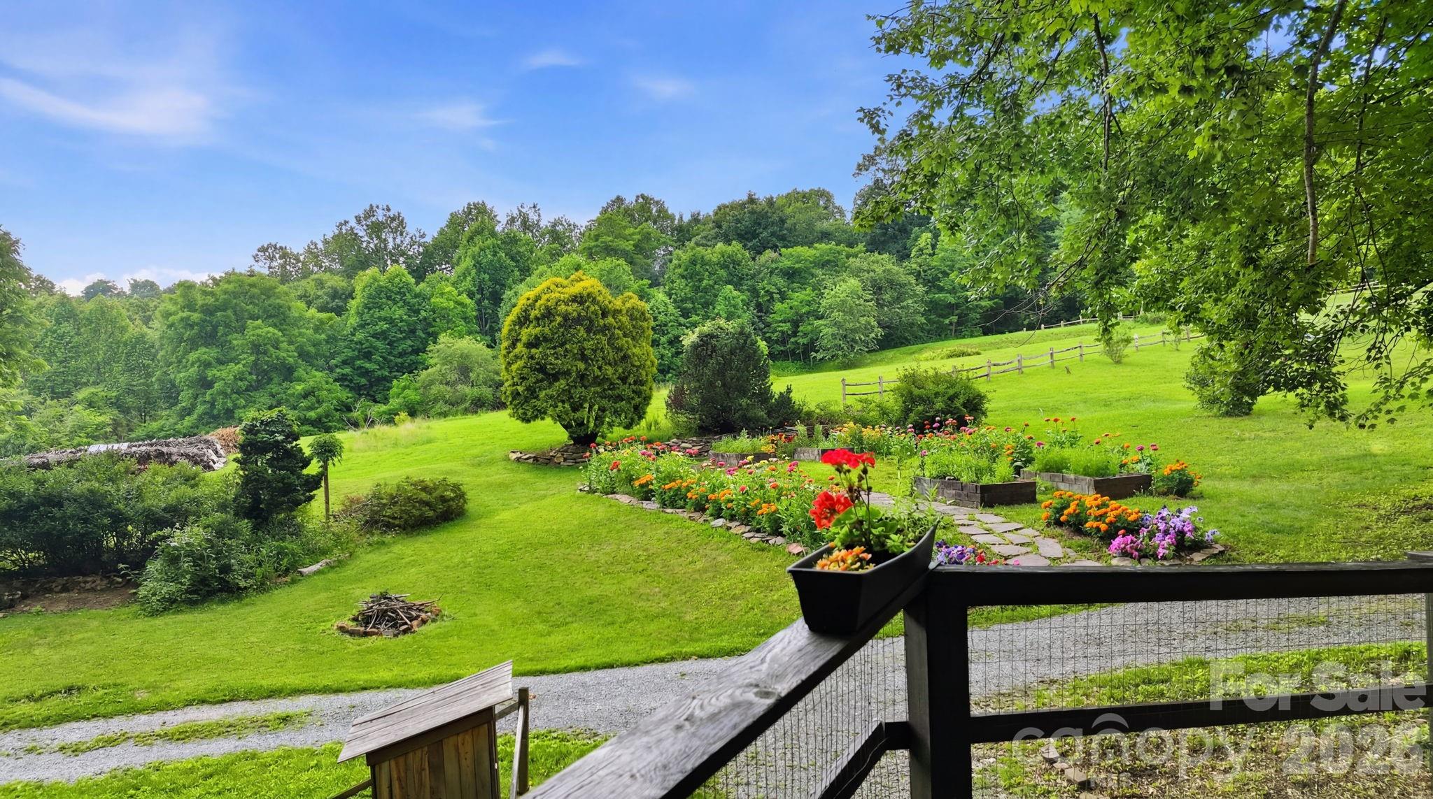 main property photo 4