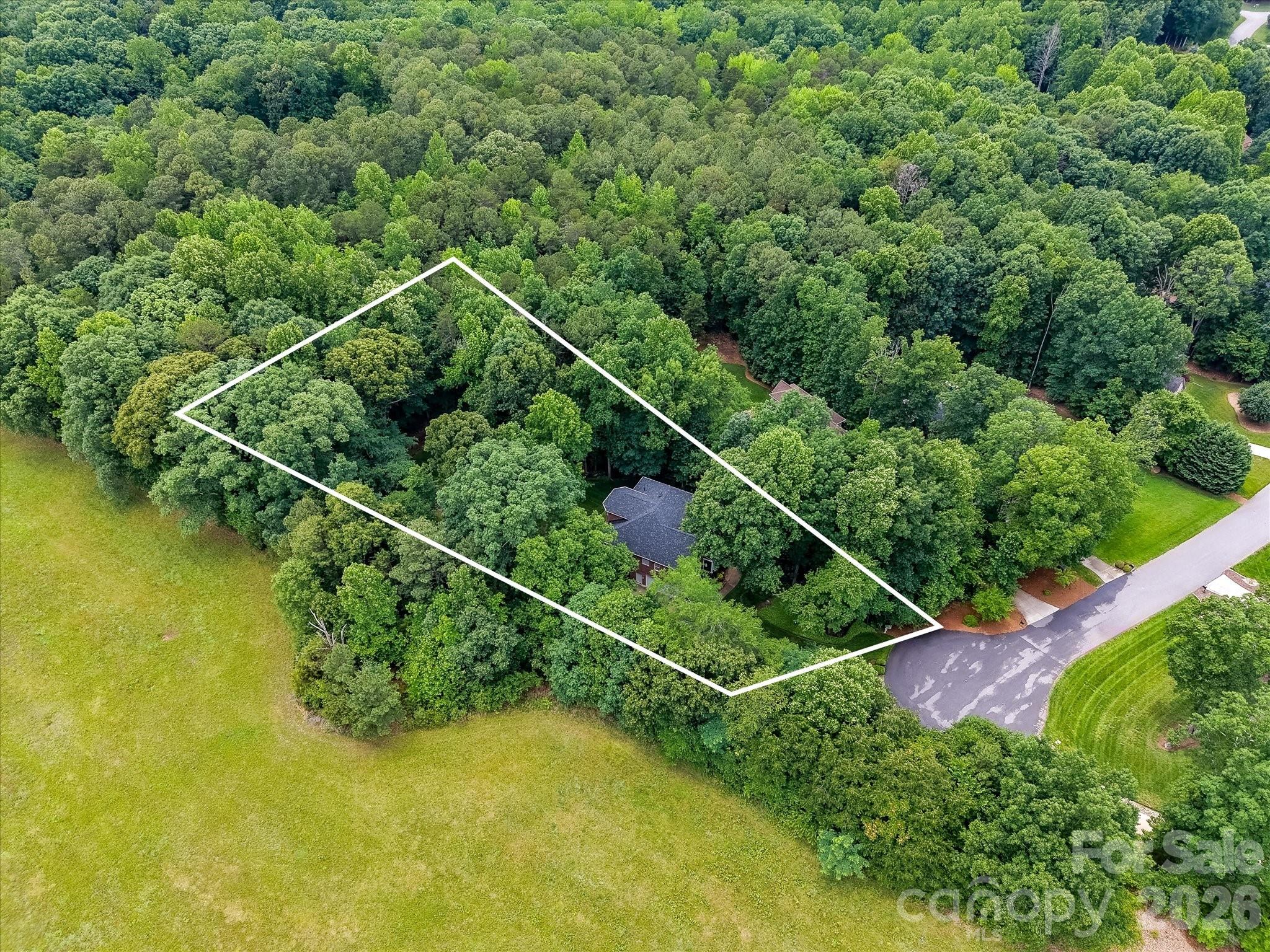 main property photo 40