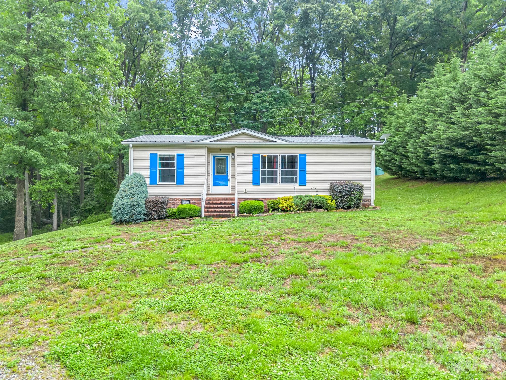 main property photo 6