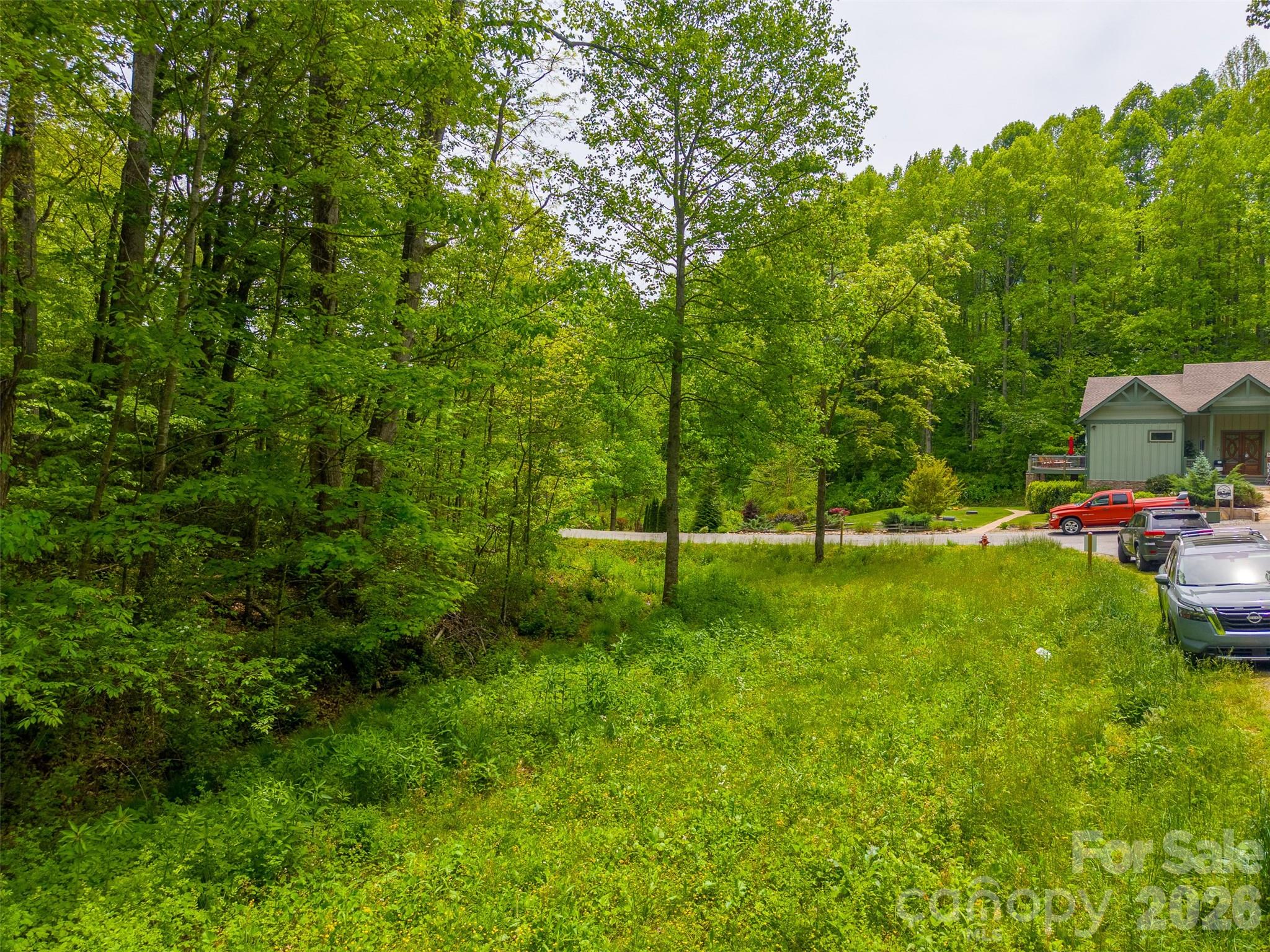 main property photo 6