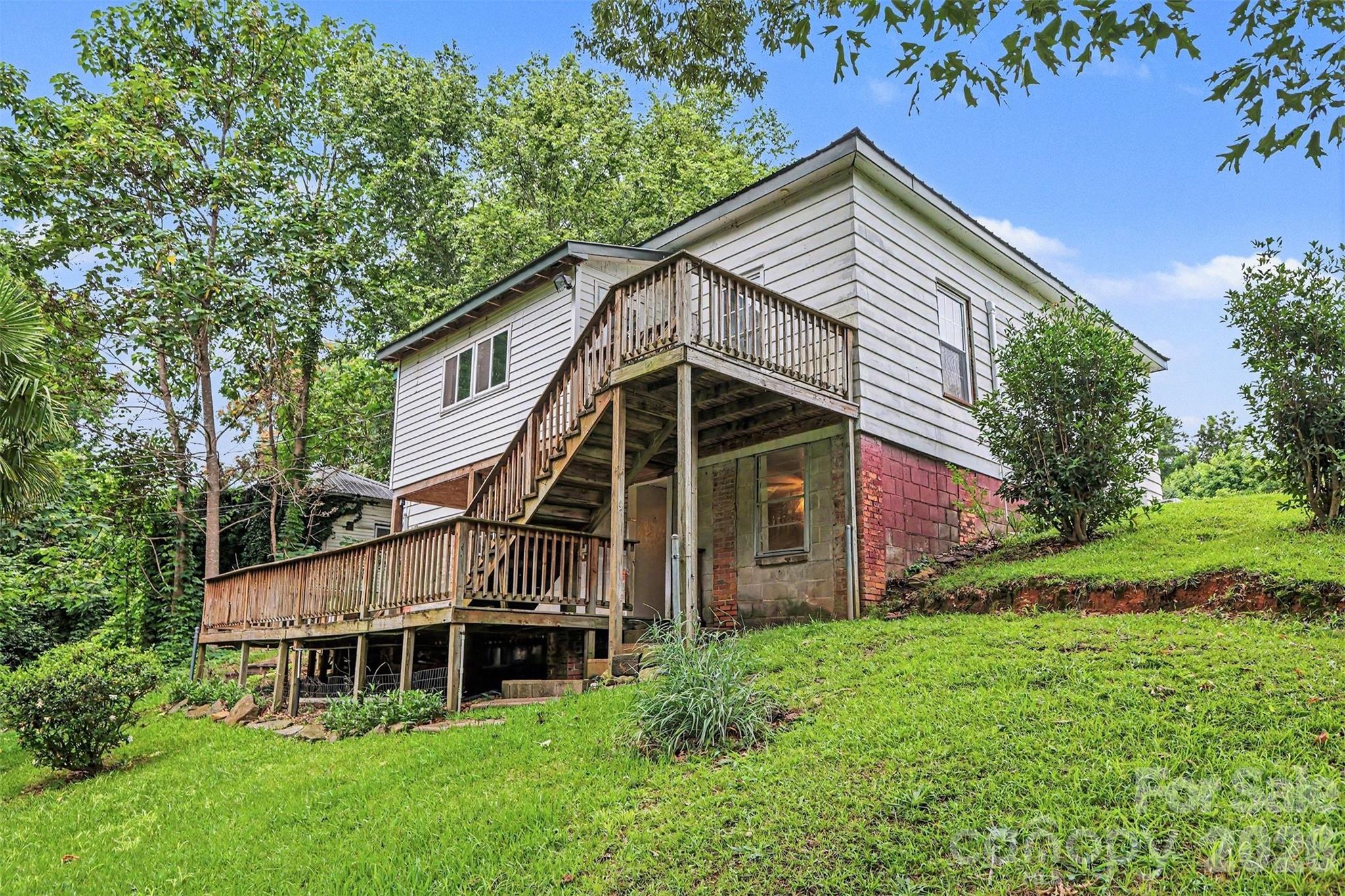 main property photo 45