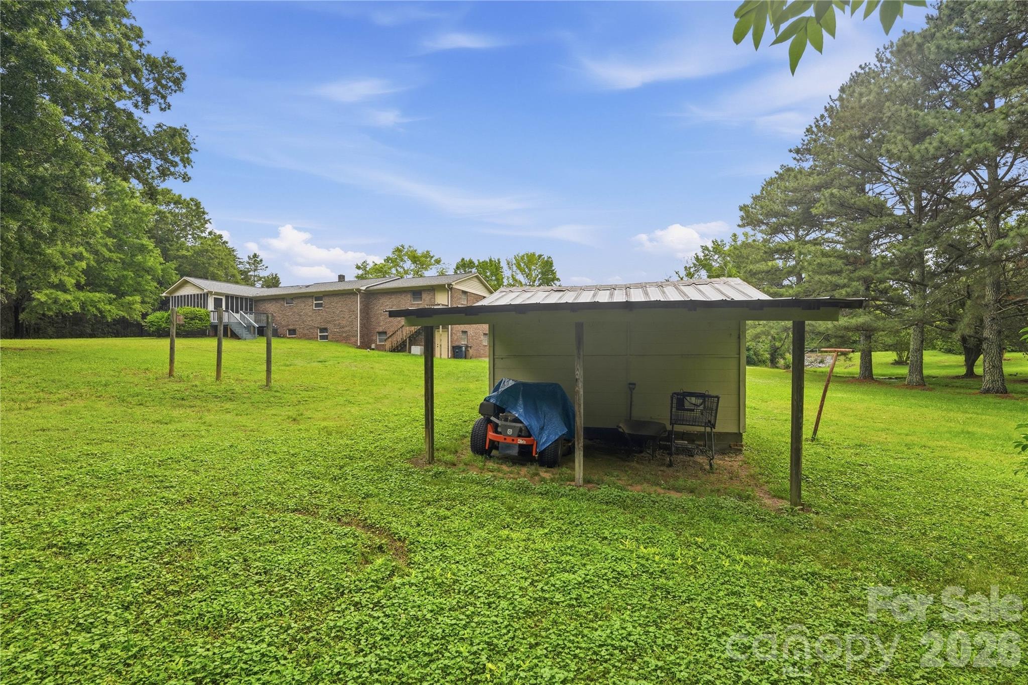main property photo 41