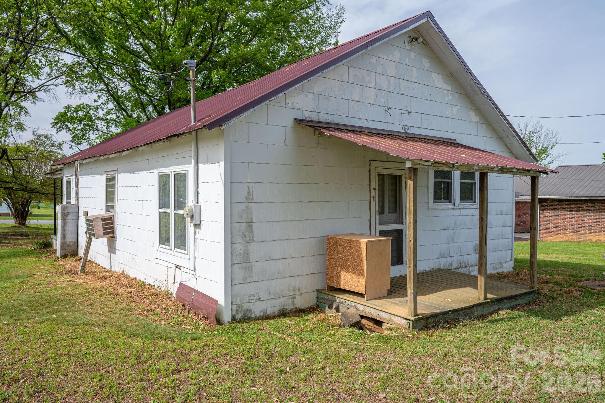 main property photo 7