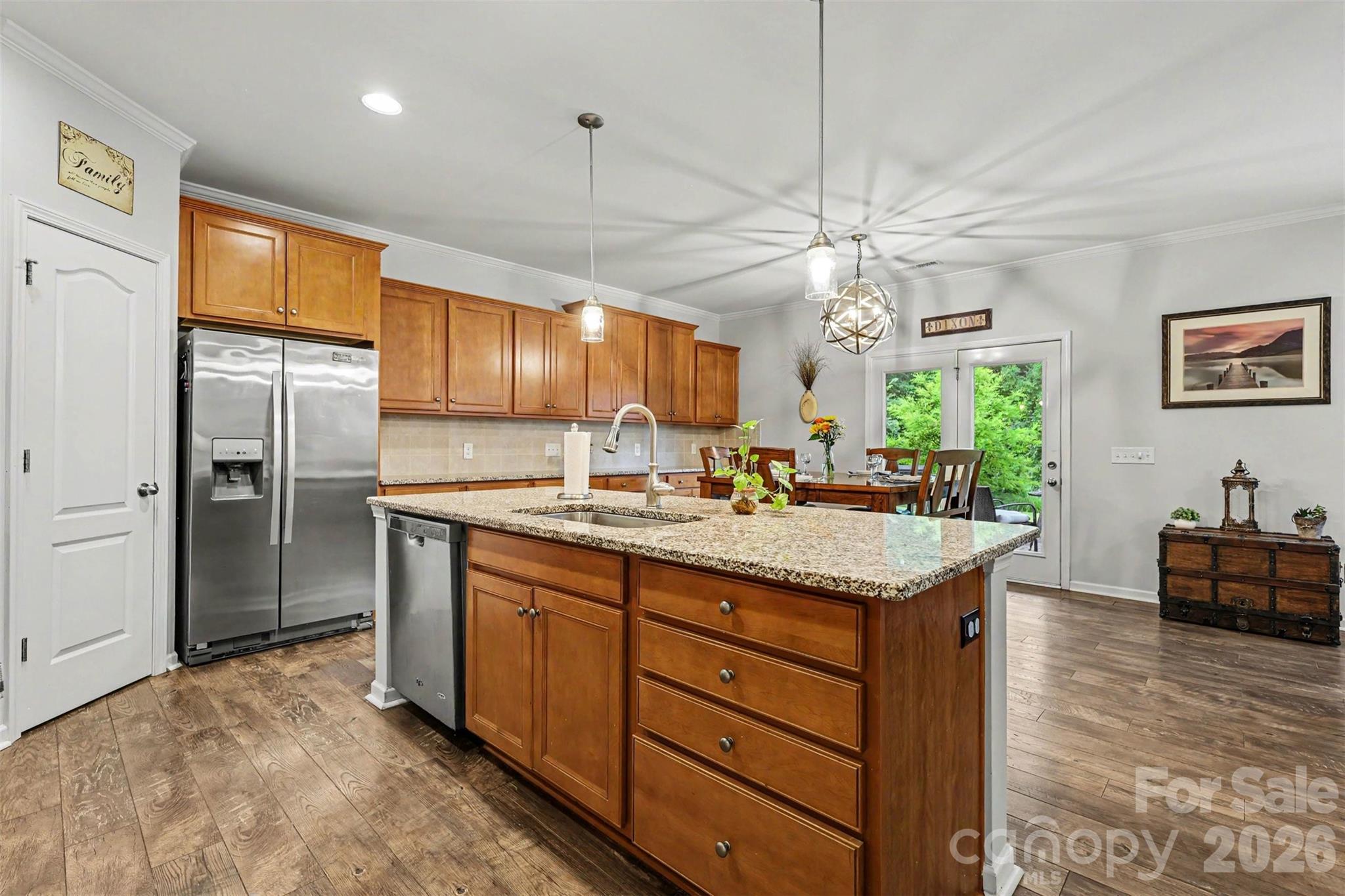 main property photo 9