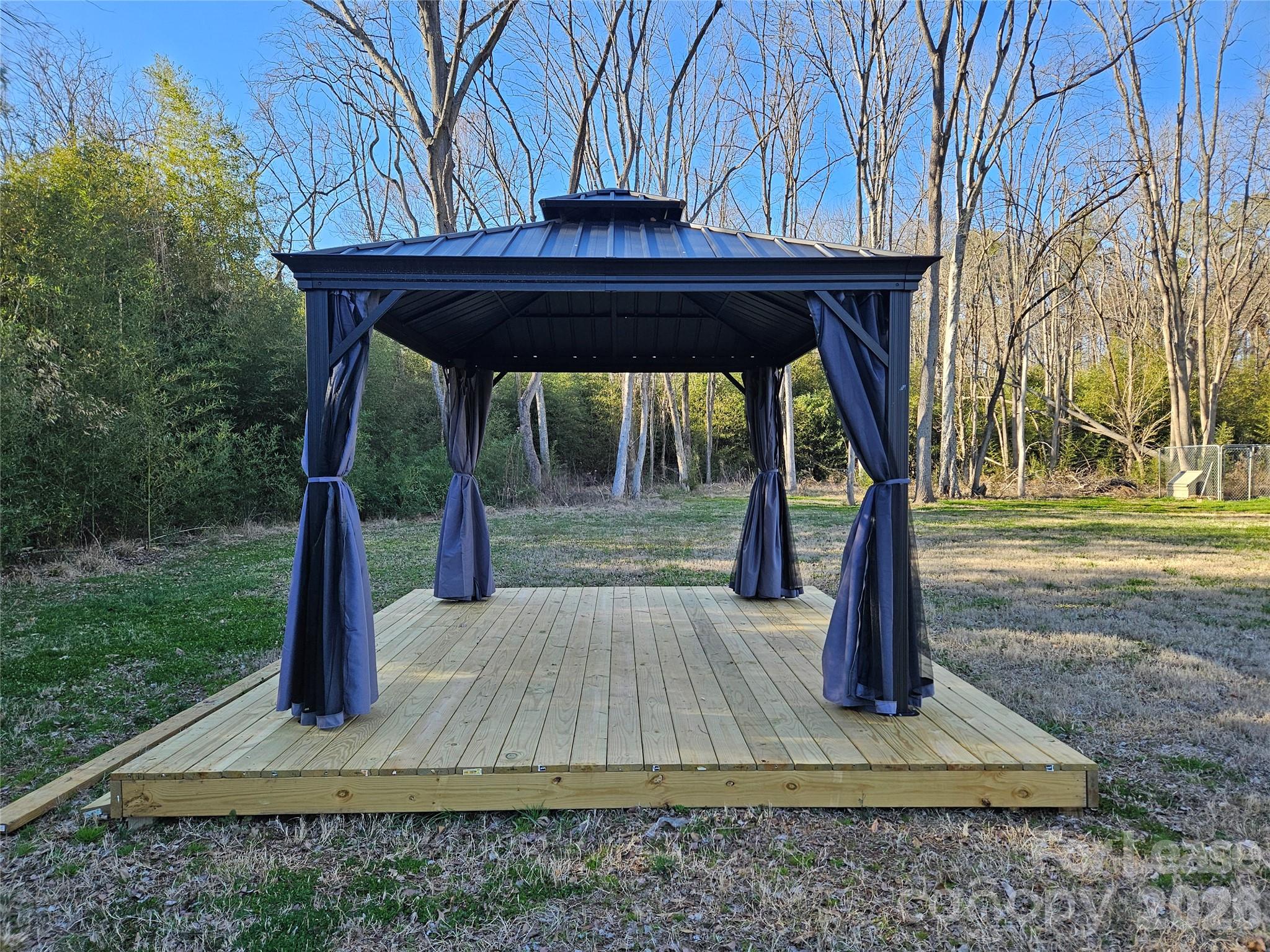 main property photo 12