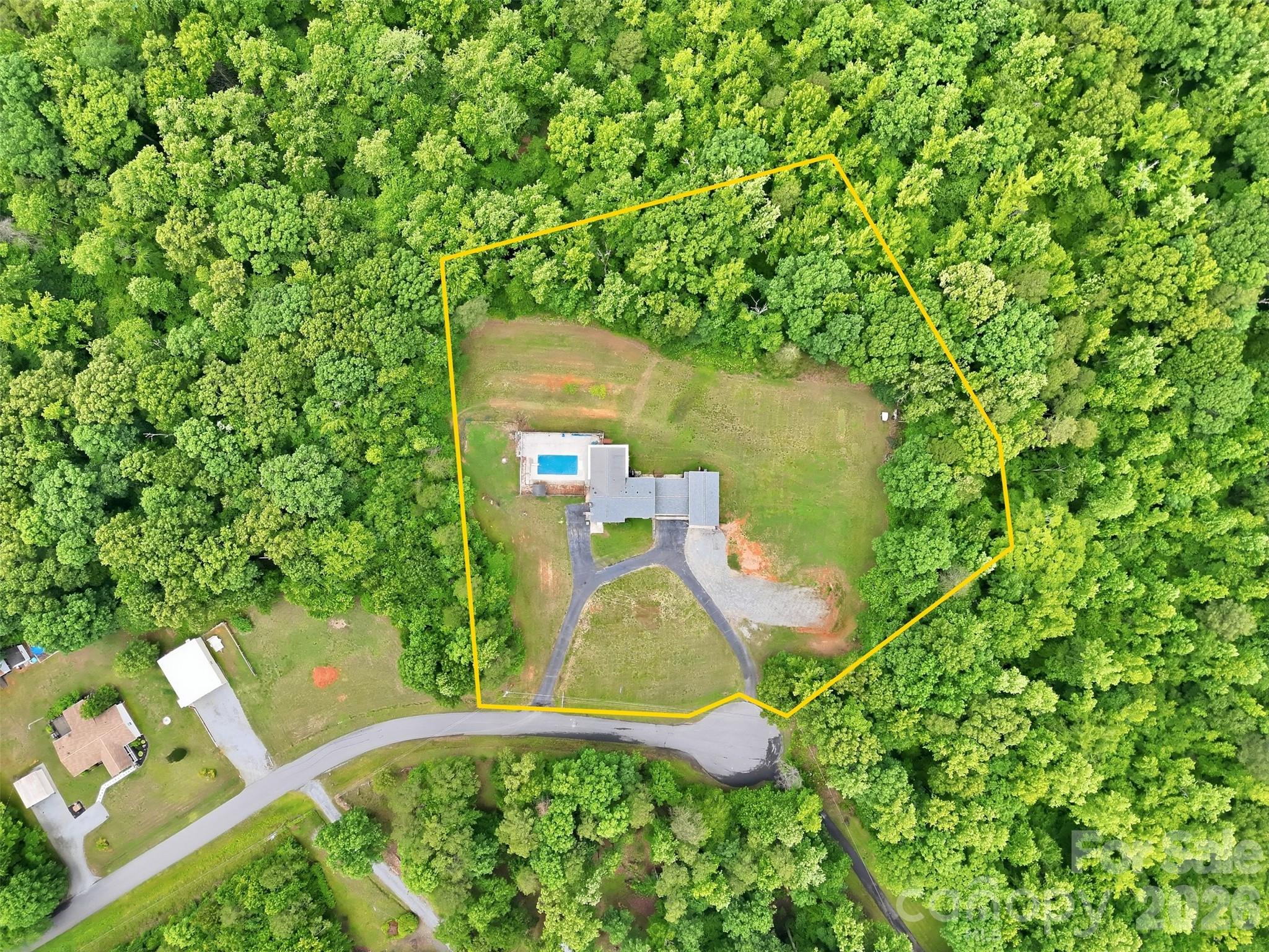 main property photo 2