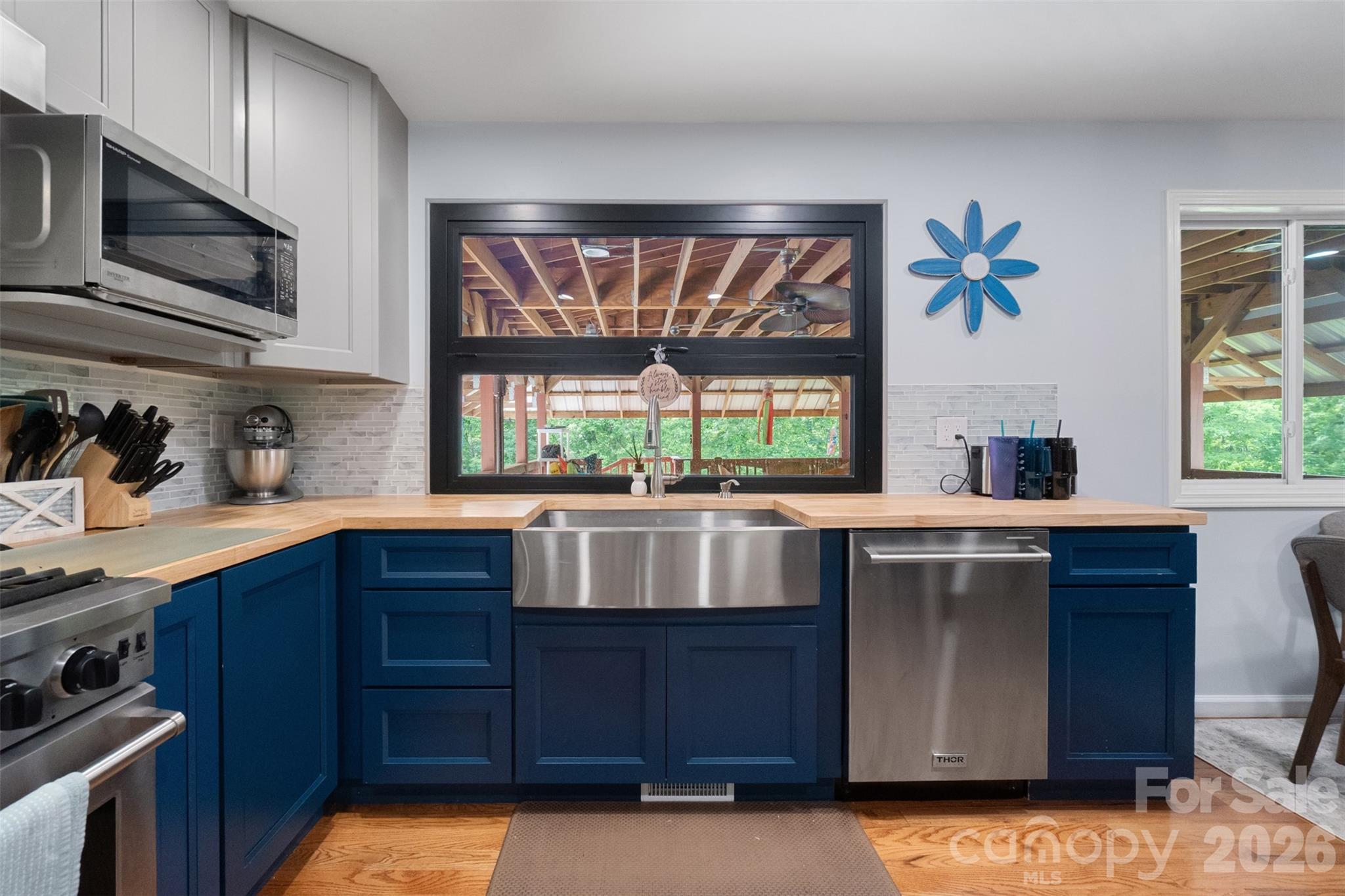 main property photo 22