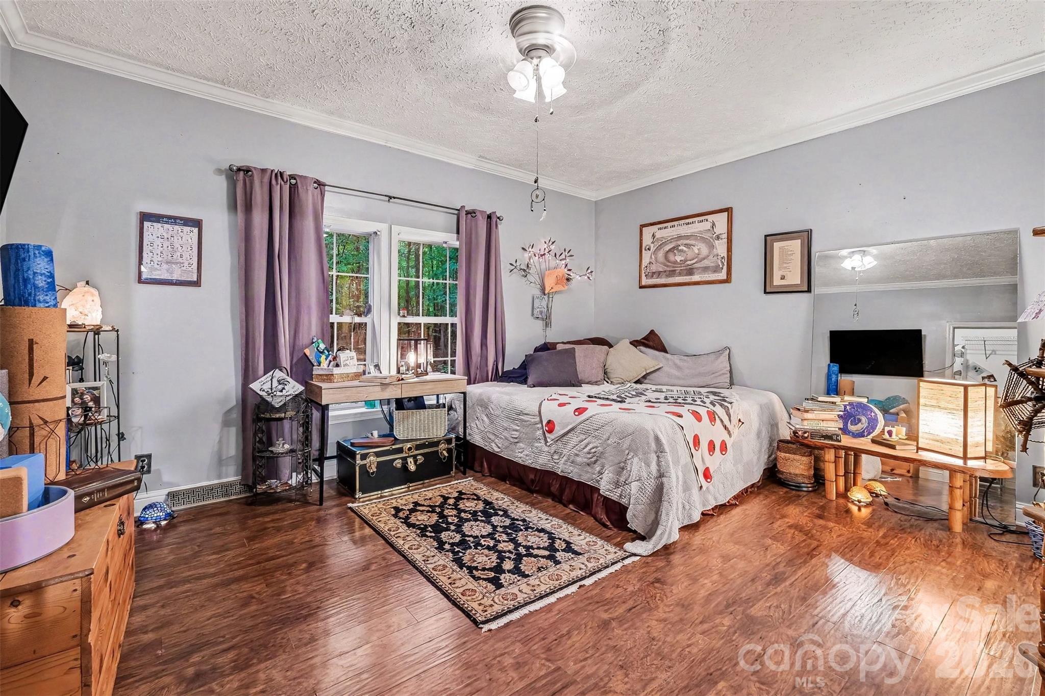 main property photo 17