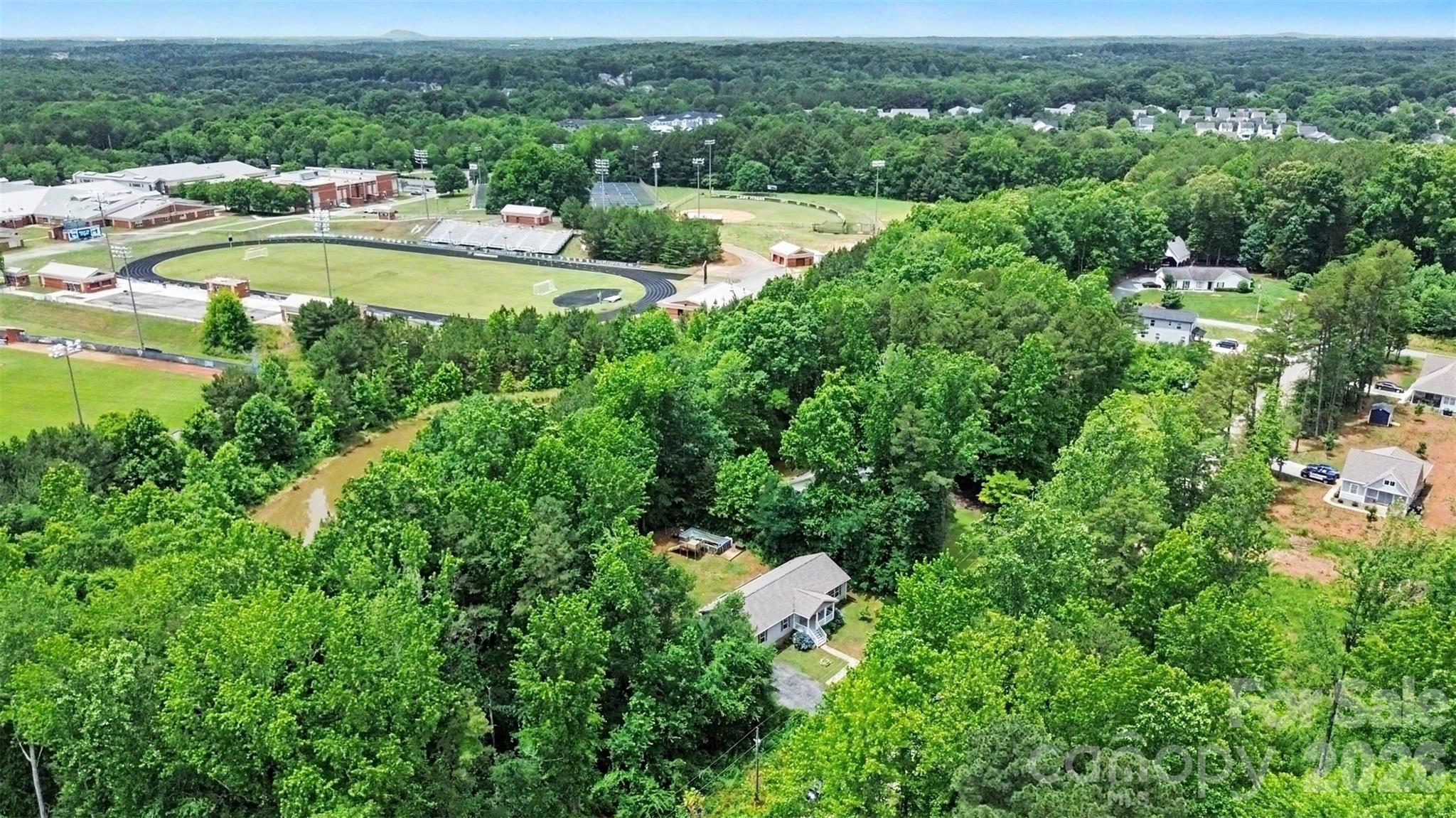 main property photo 23