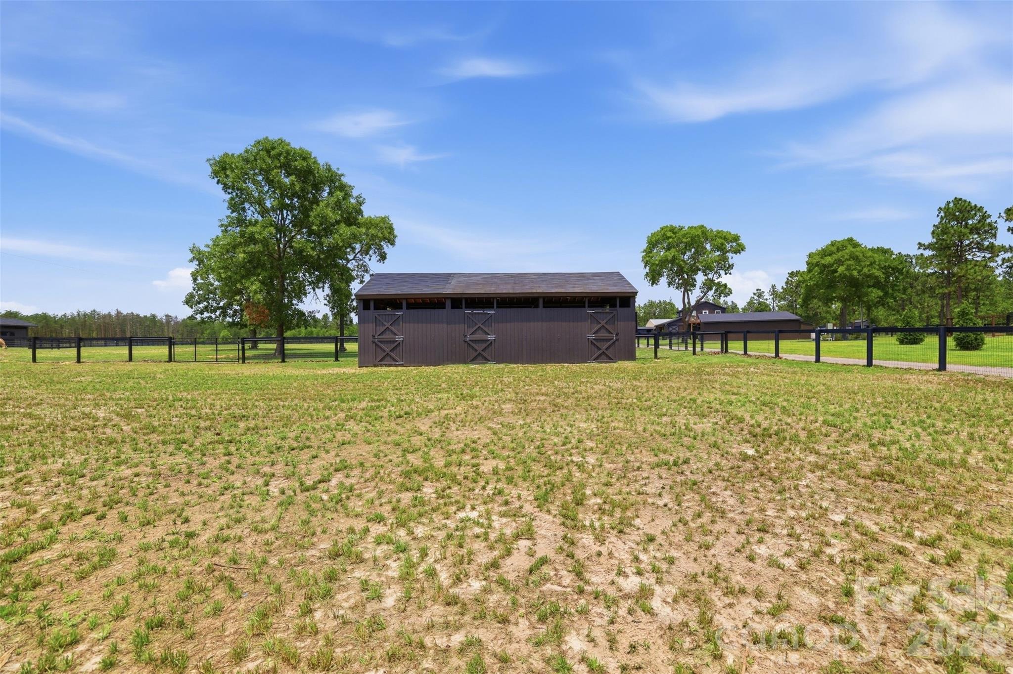 main property photo 15