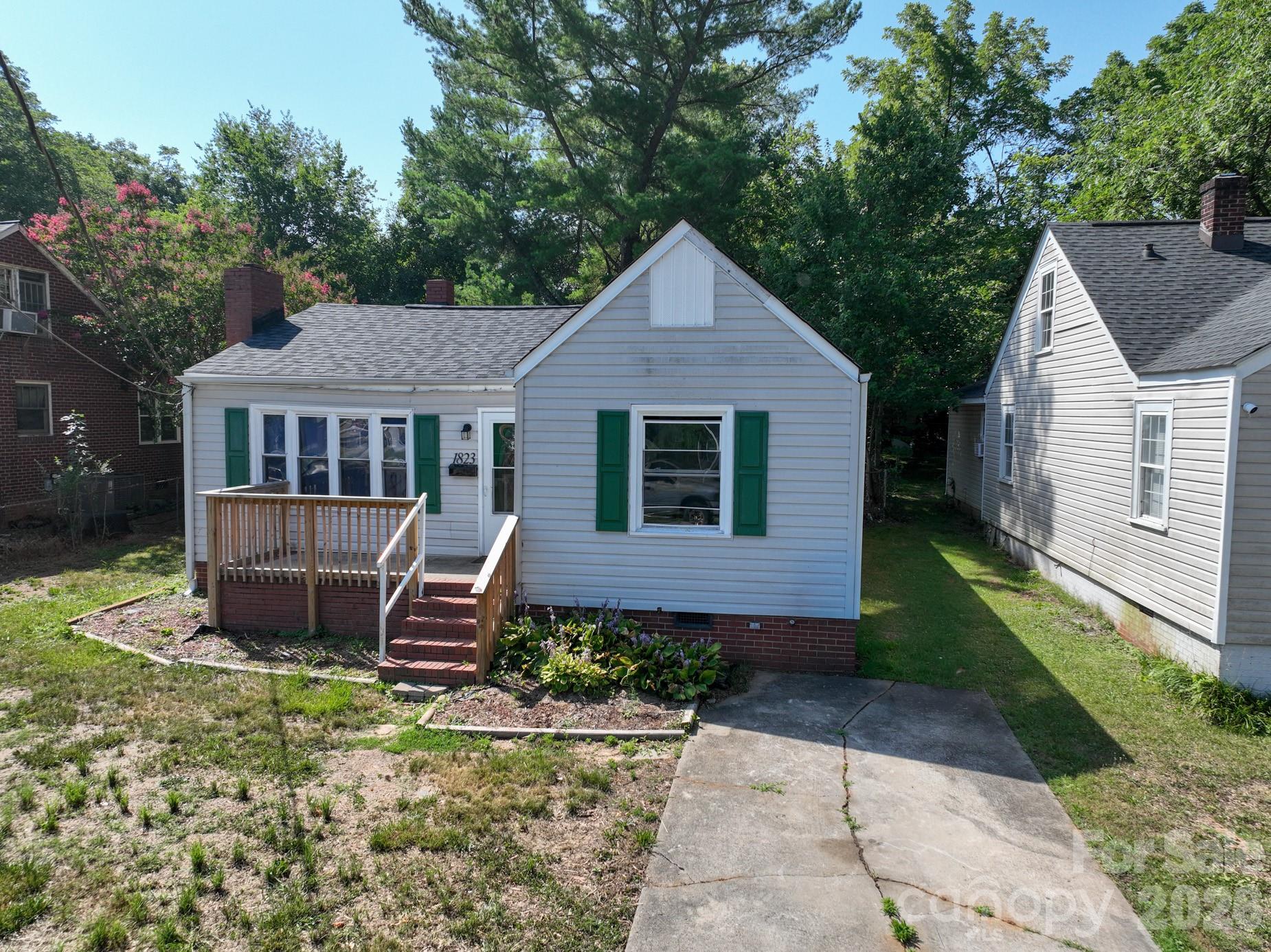 main property photo 34