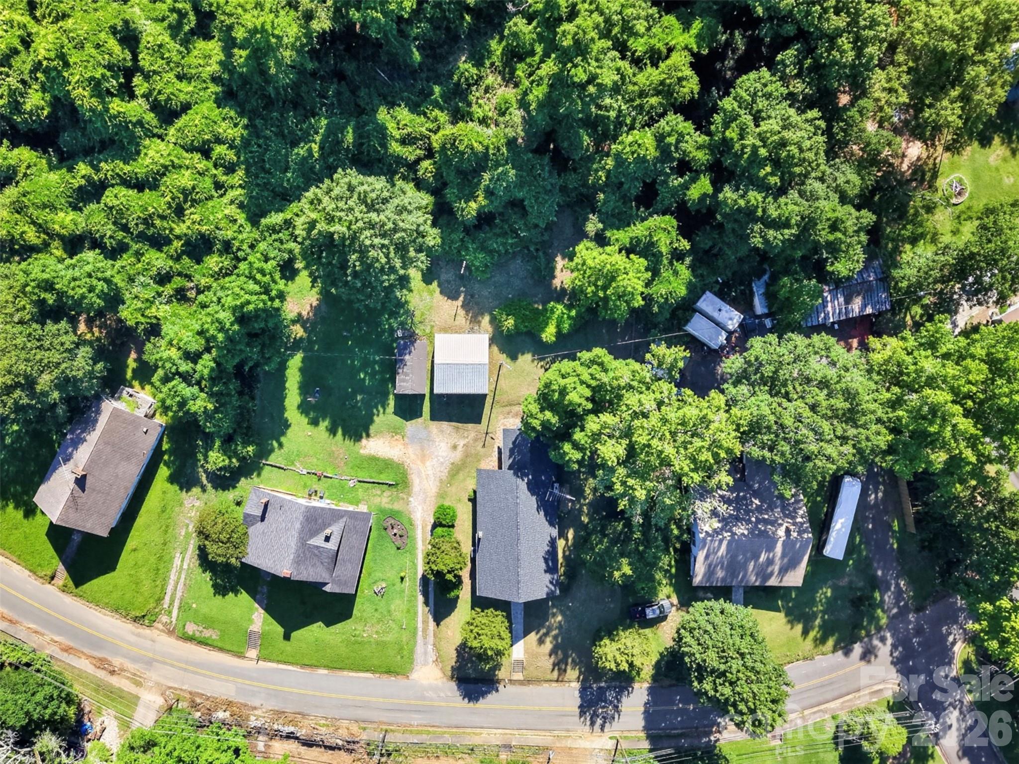 main property photo 41