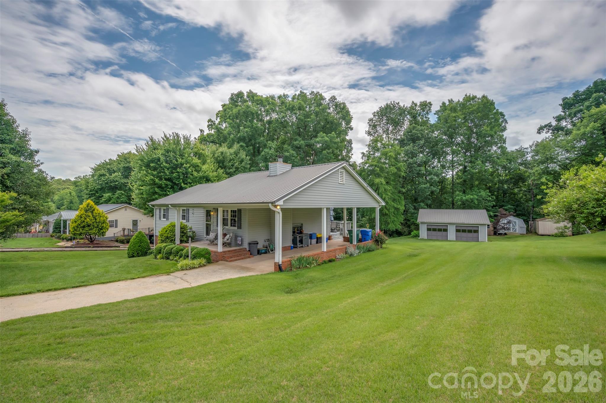 main property photo 7