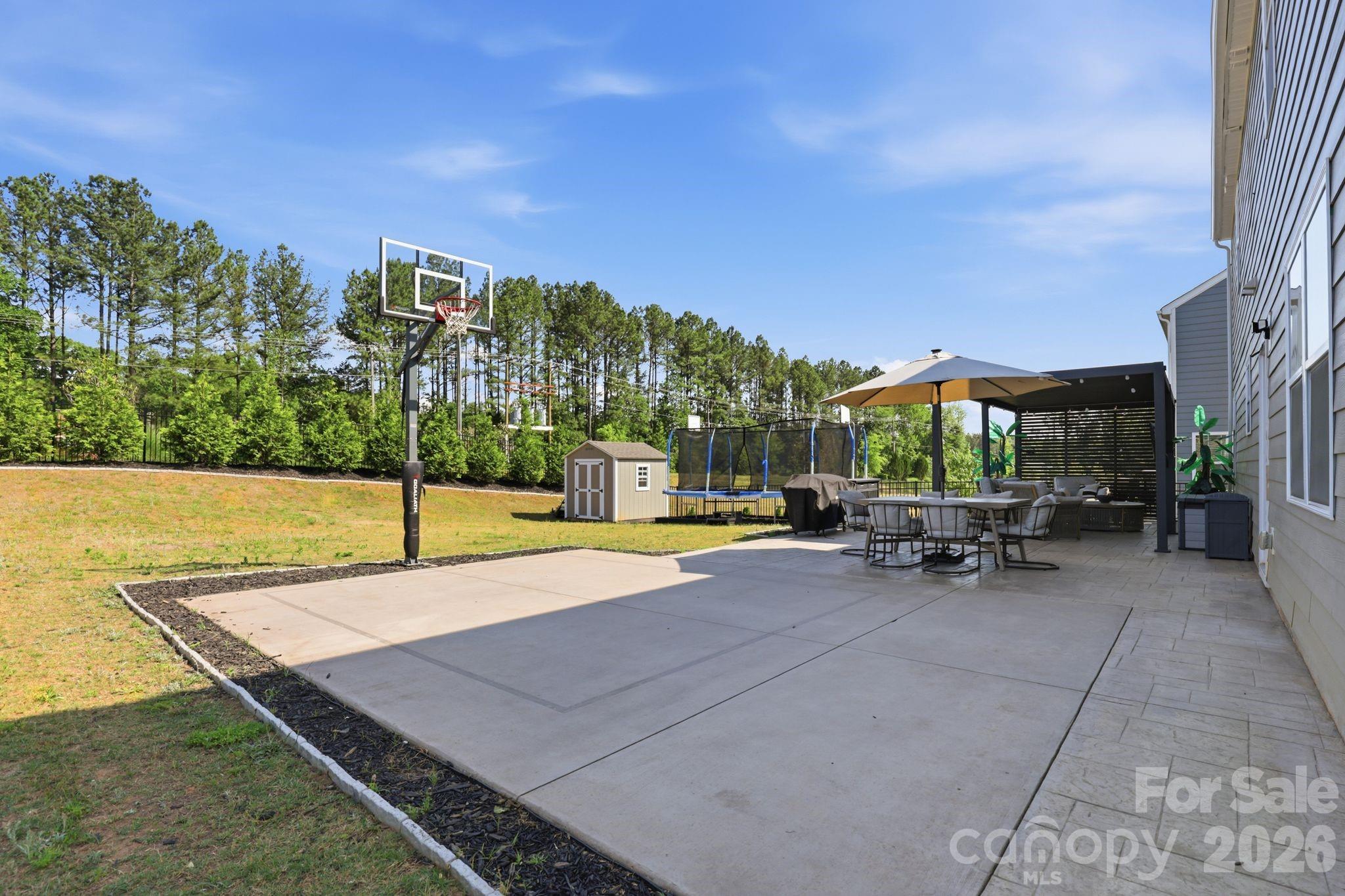 main property photo 32
