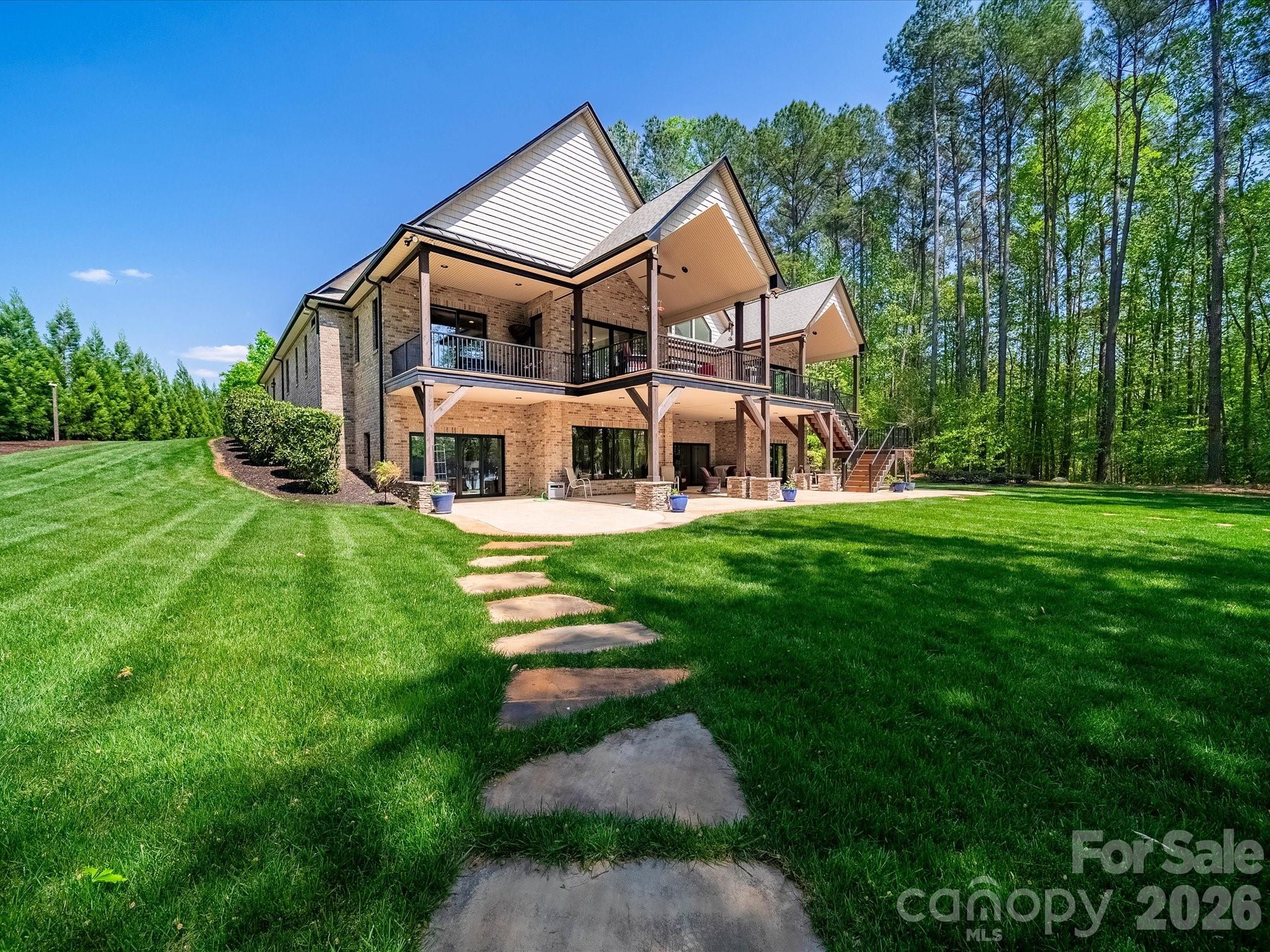 main property photo 45