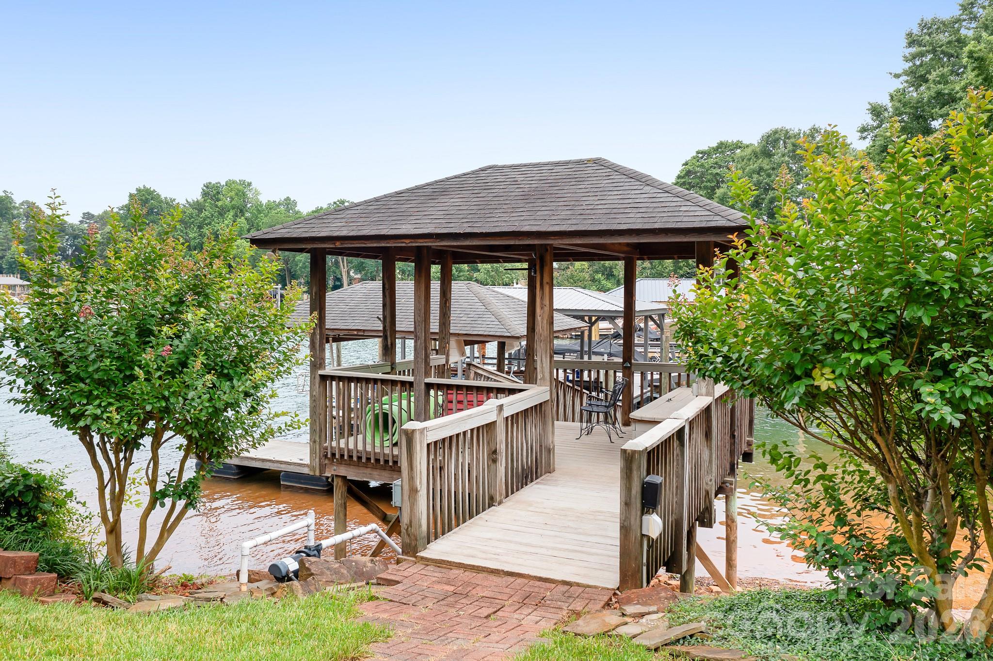 main property photo 44