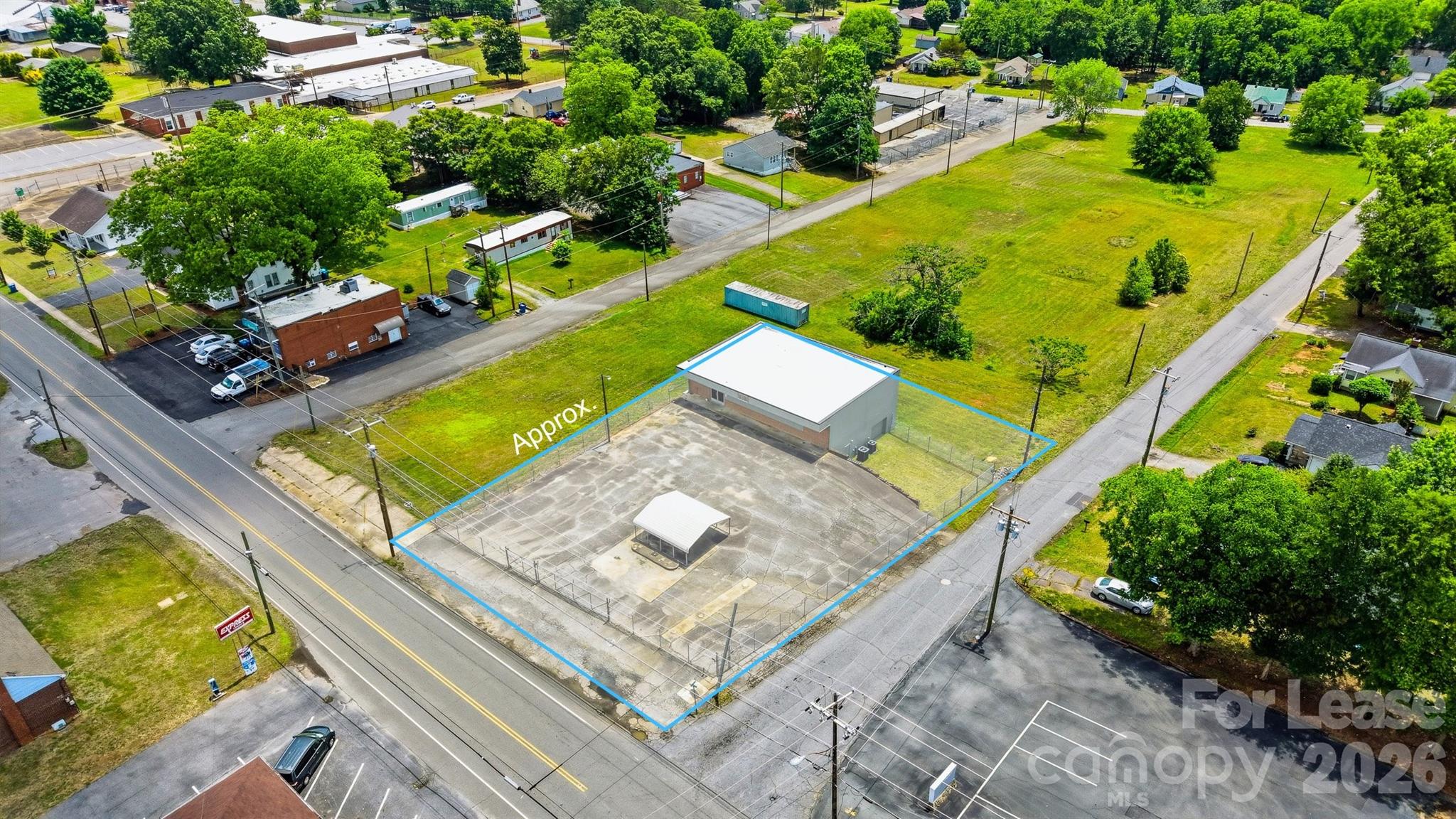 main property photo 3