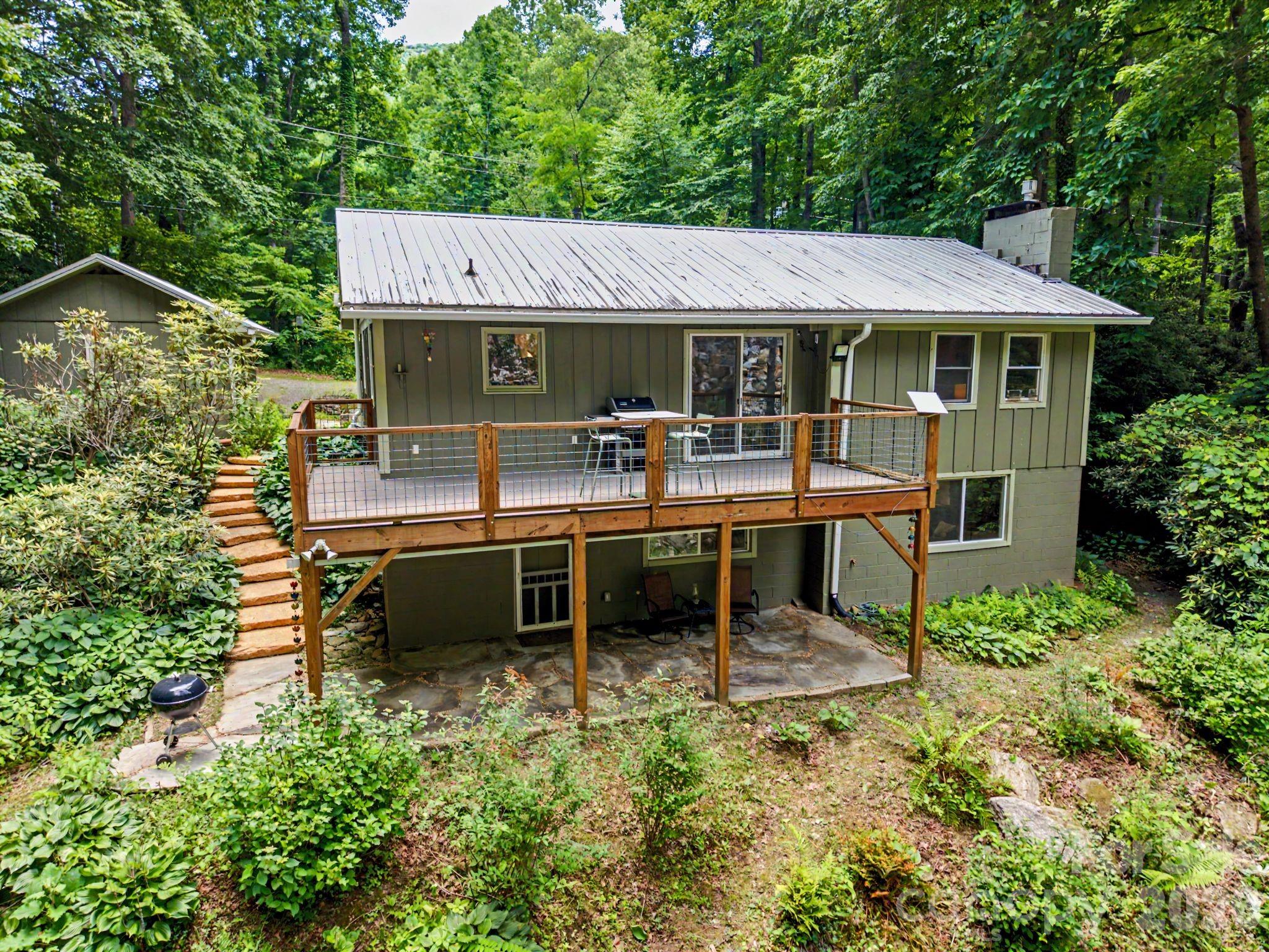 main property photo 37