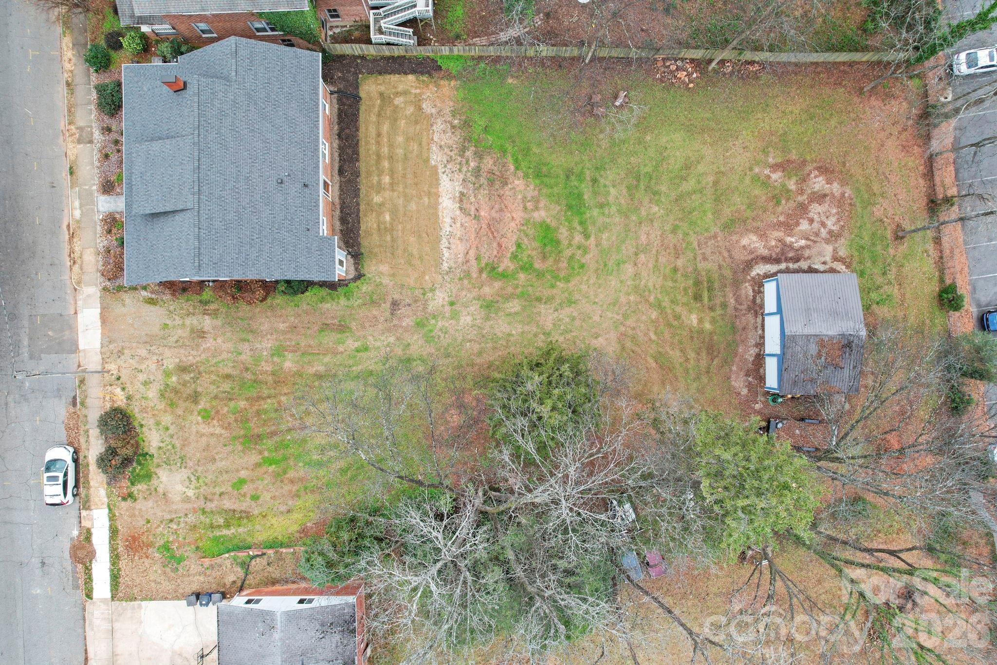 main property photo 35