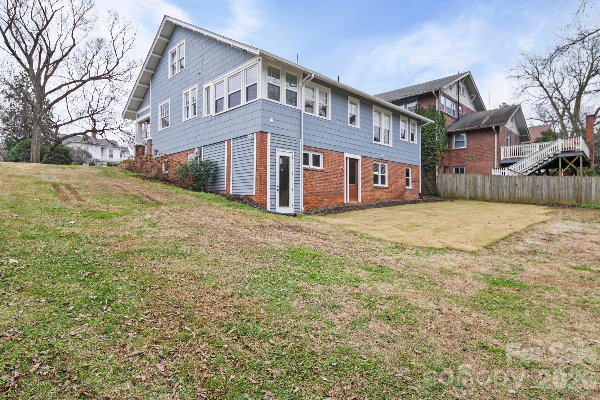 main property photo 45
