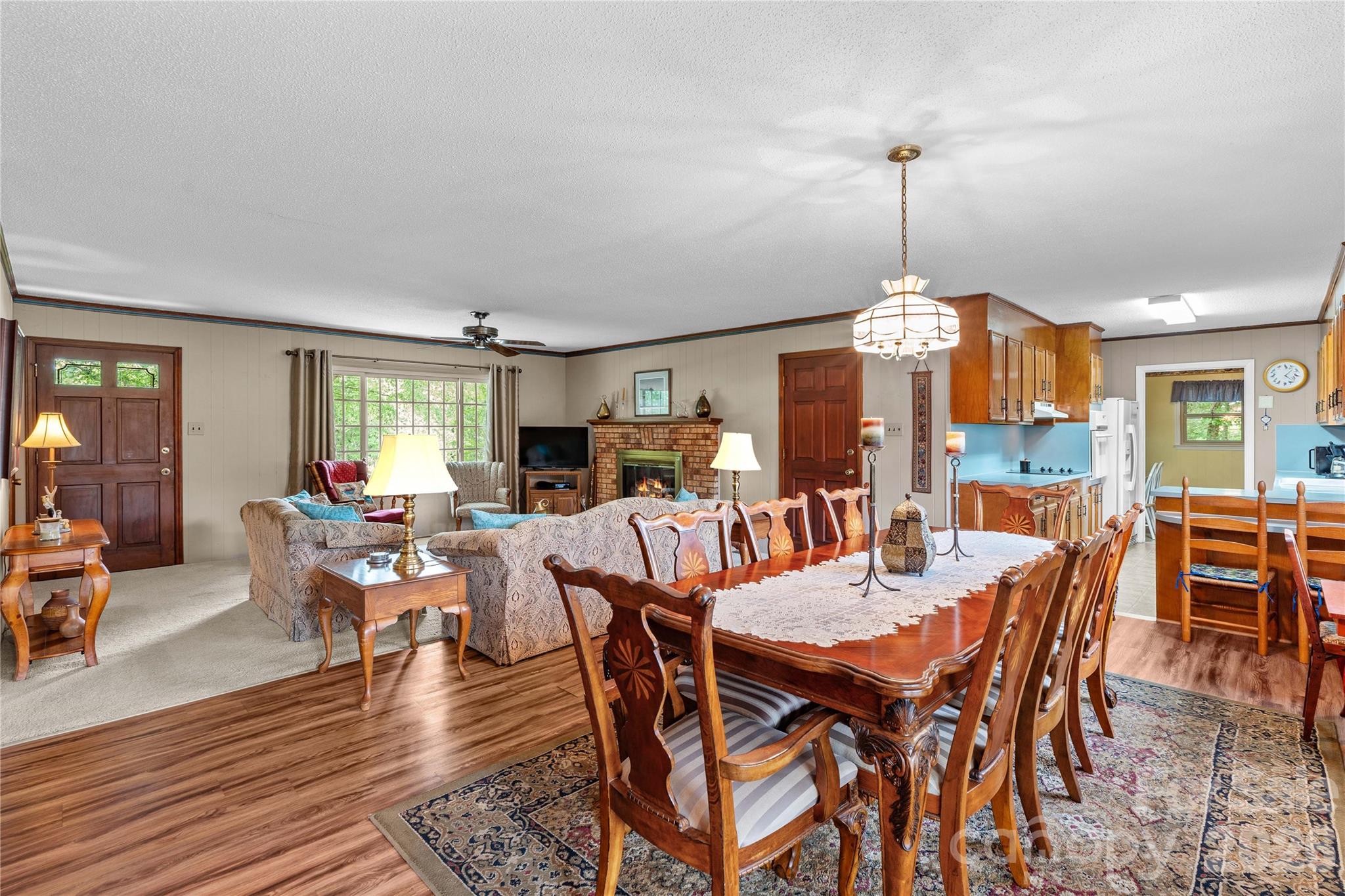 main property photo 9
