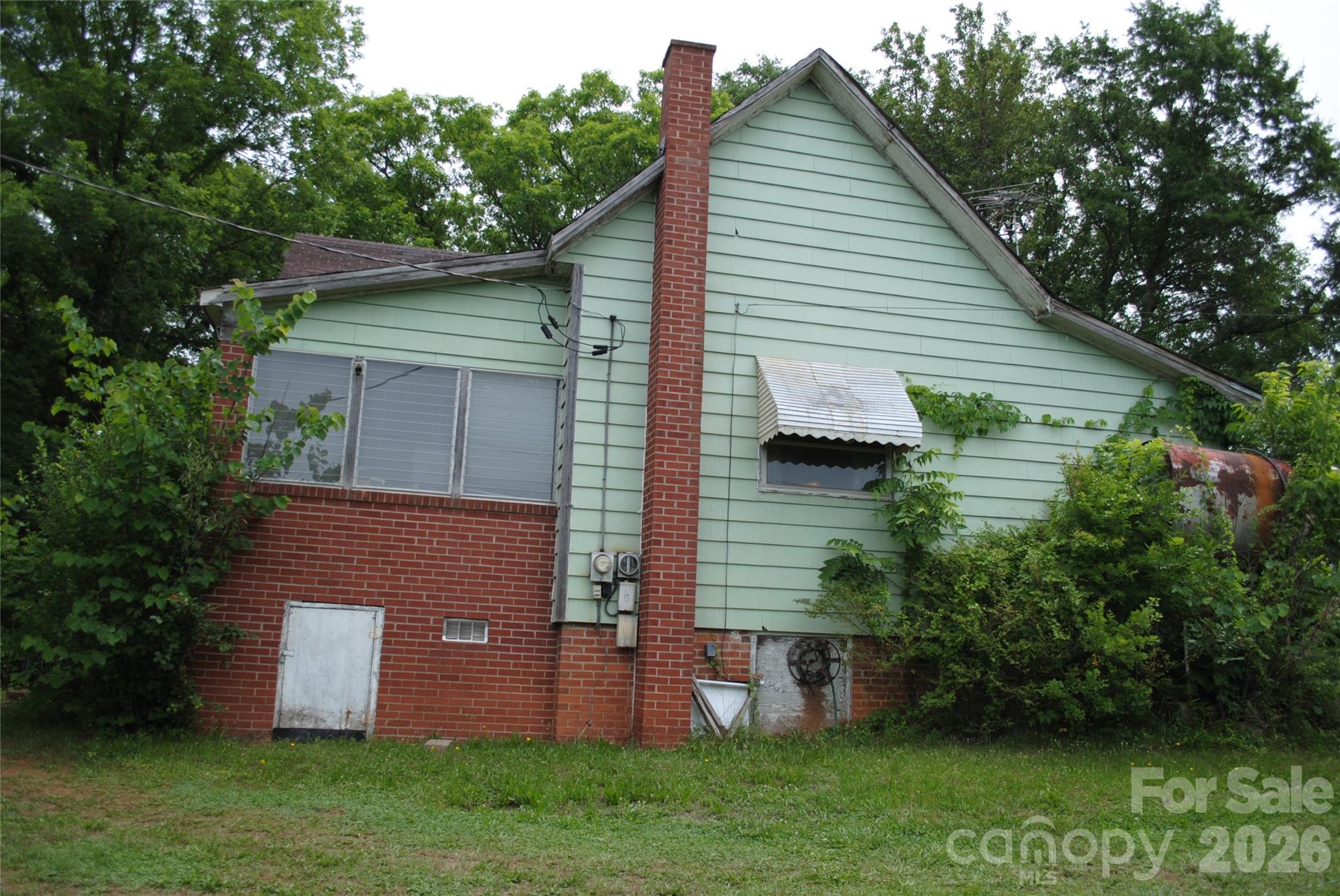 main property photo 12