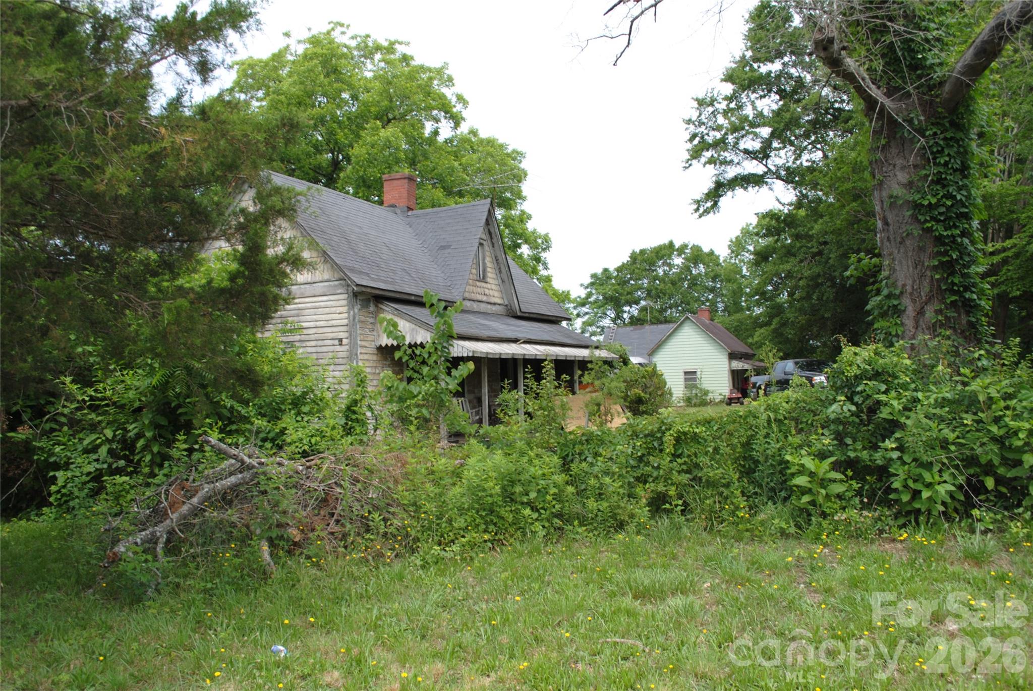 main property photo 18