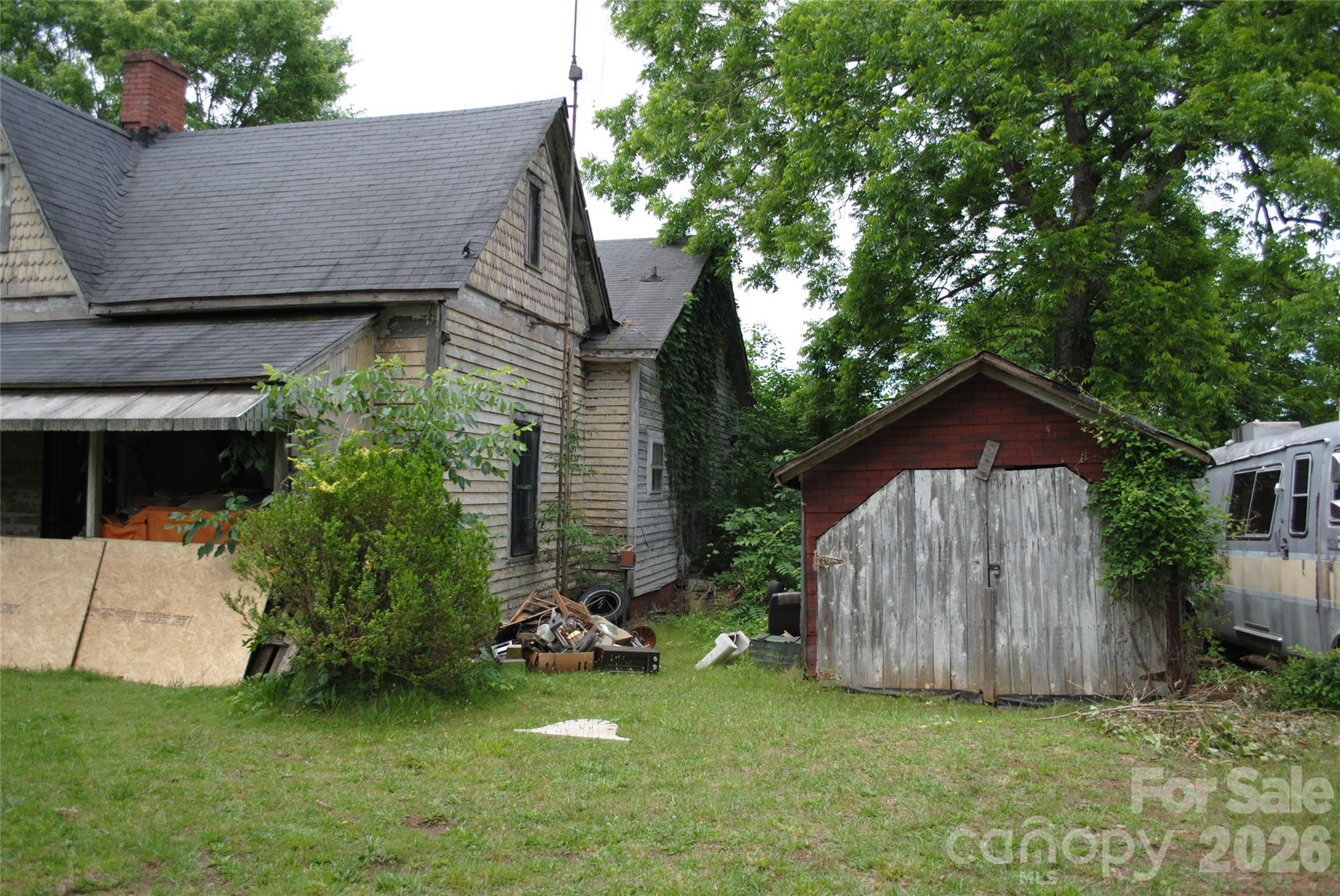 main property photo 22