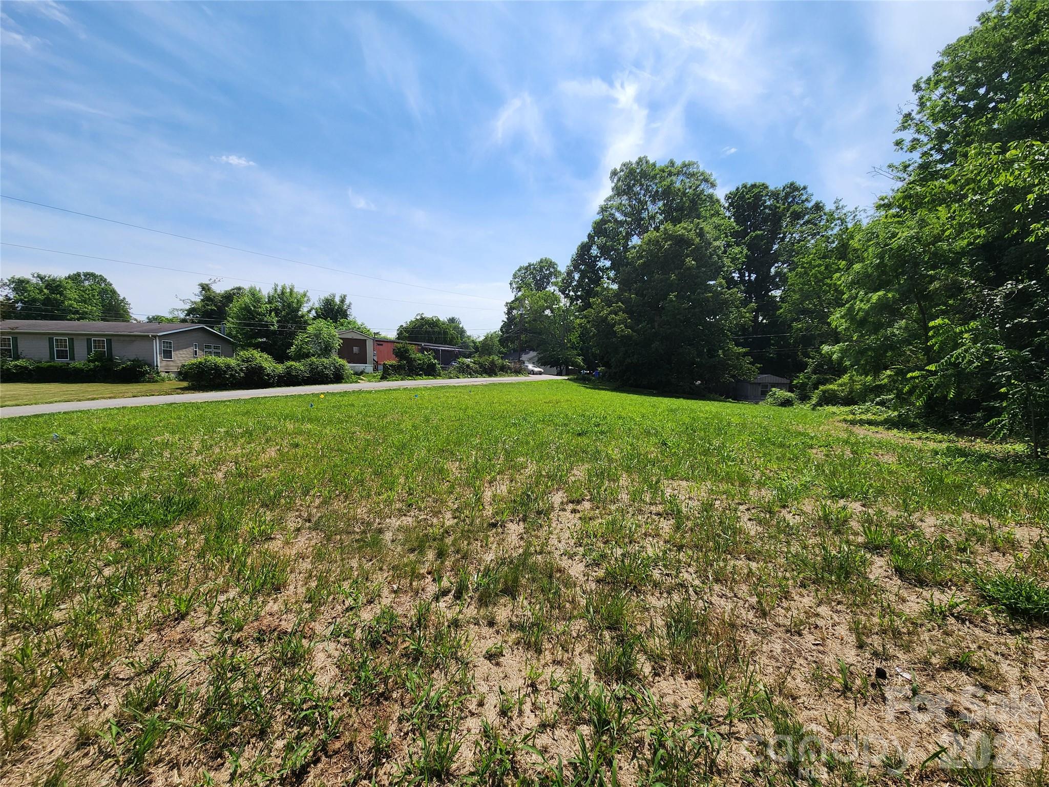 main property photo 11