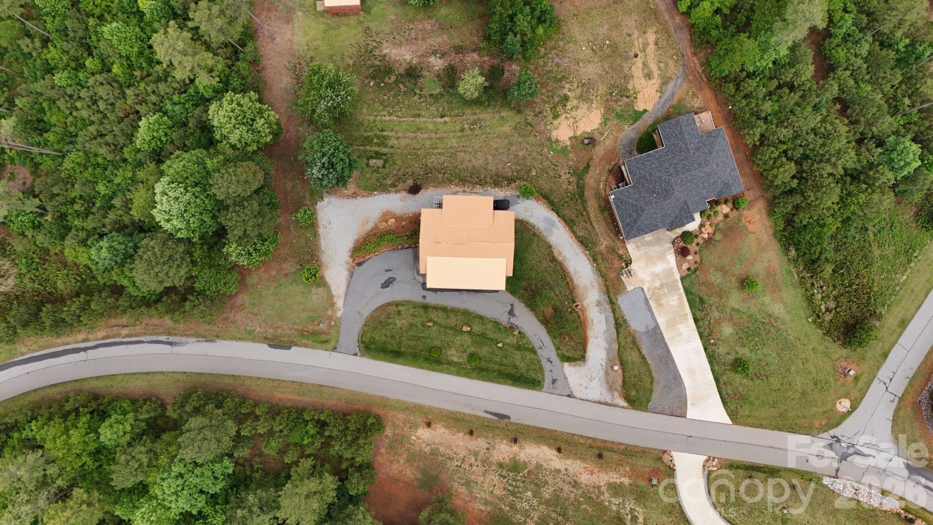 main property photo 40