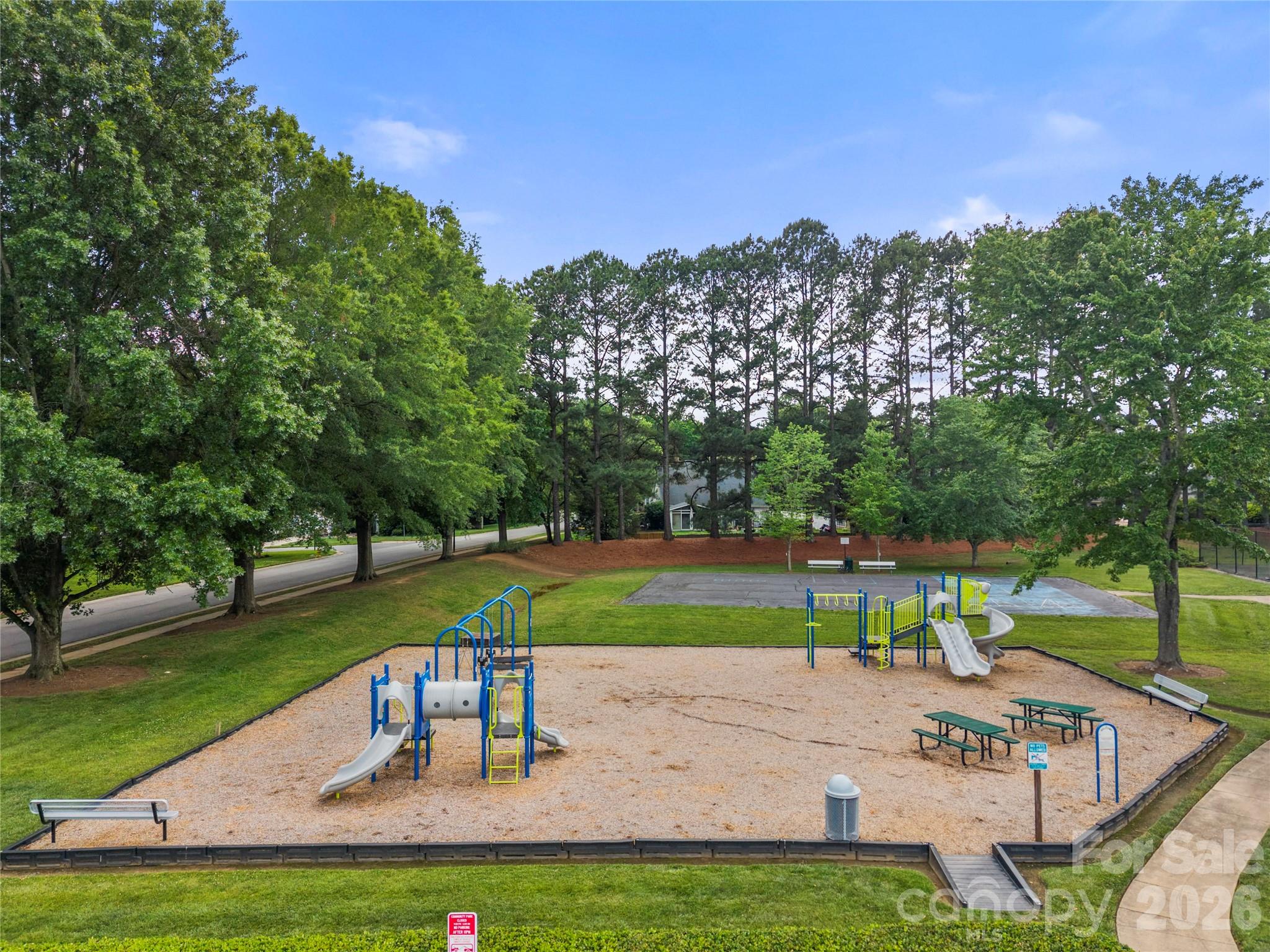 main property photo 44