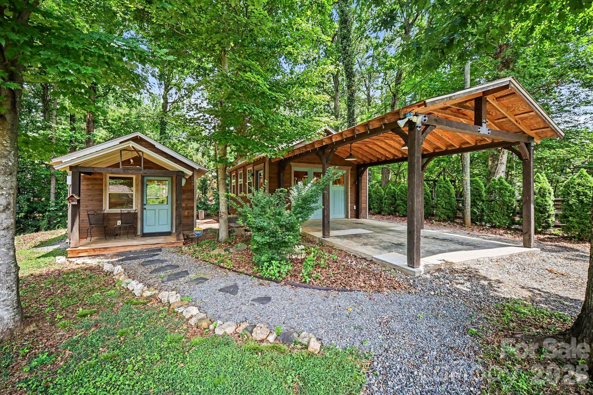 main property photo 2