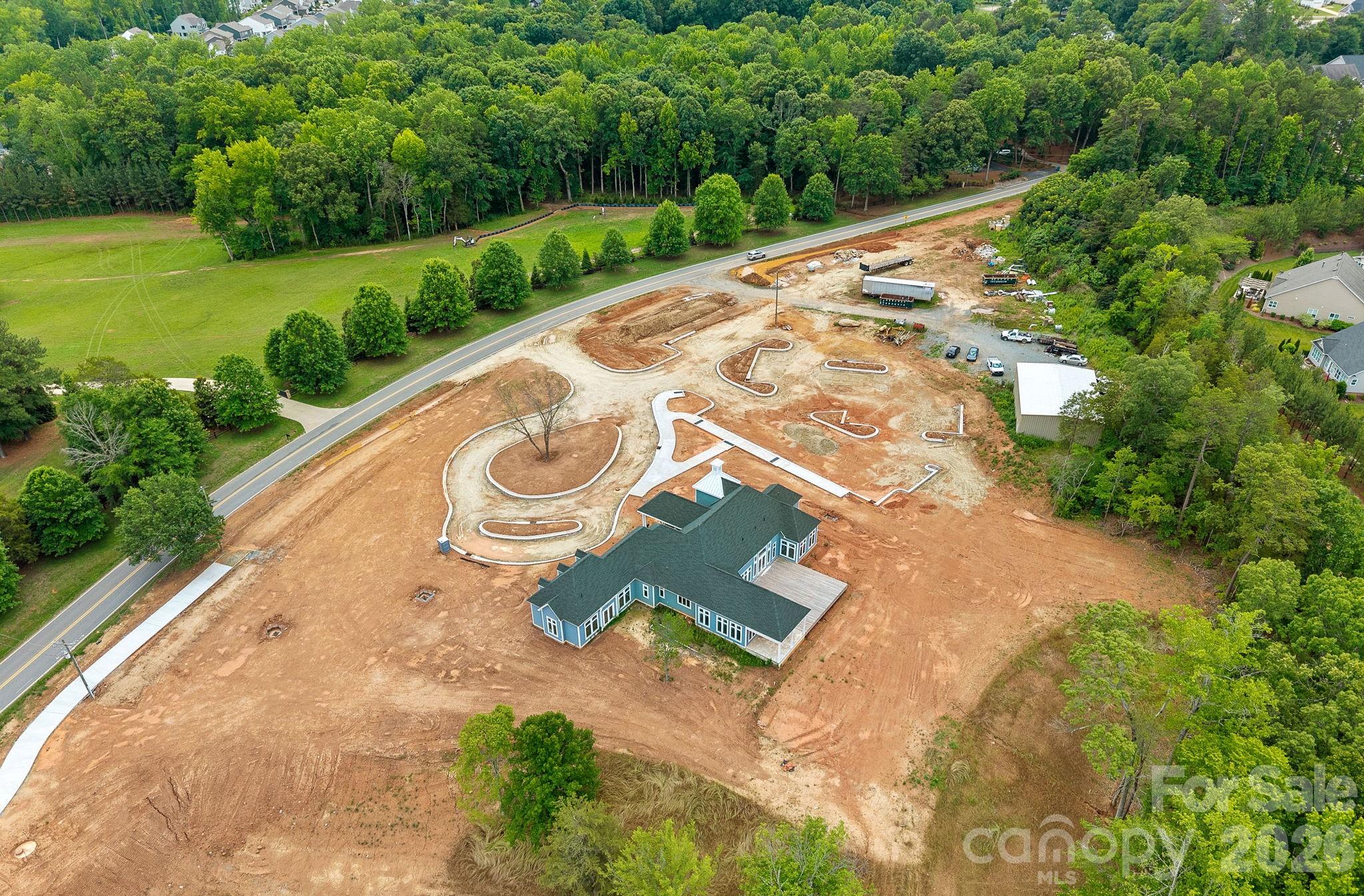 main property photo 37