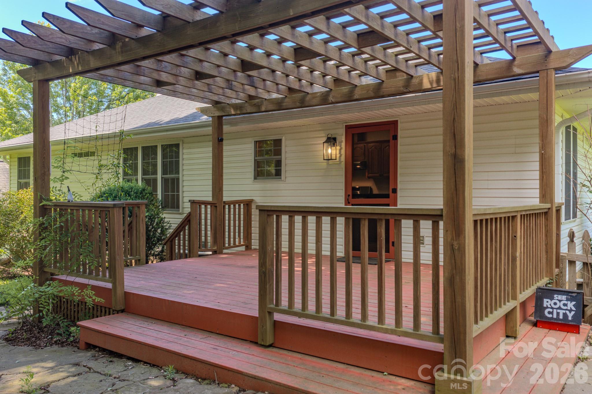 main property photo 39