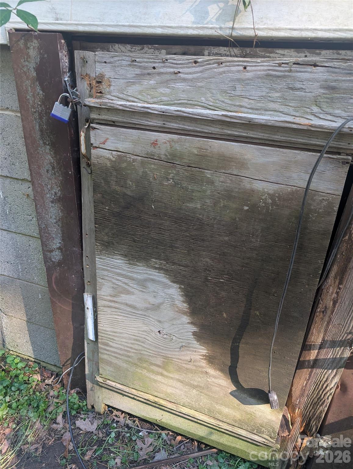 main property photo 39