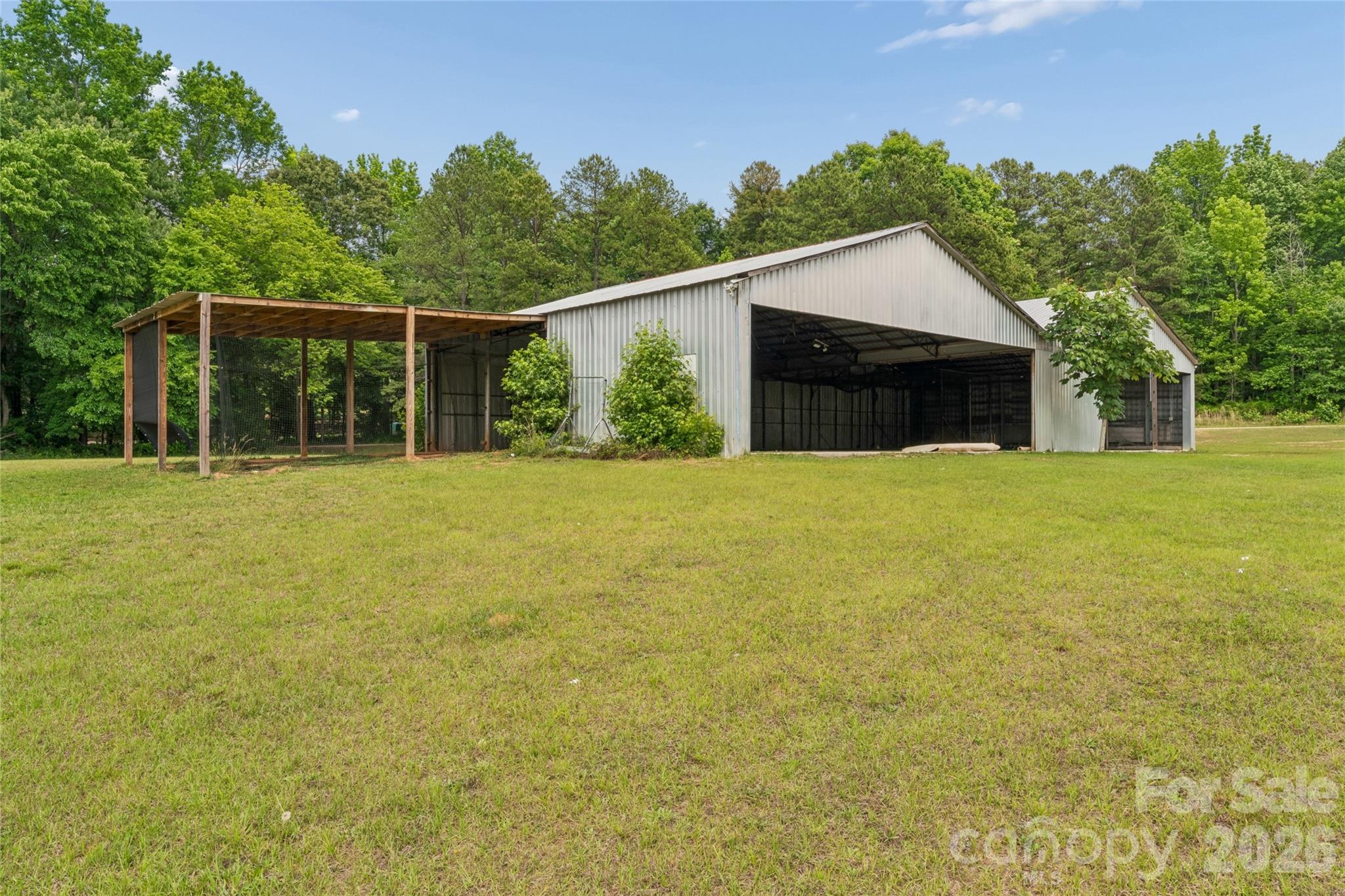 main property photo 35