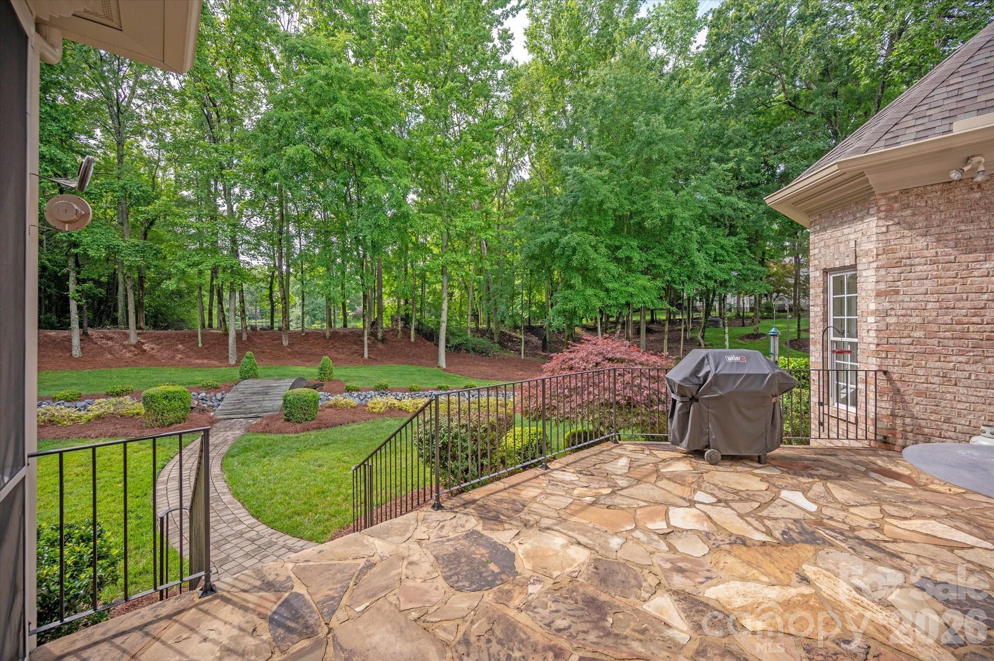 main property photo 34