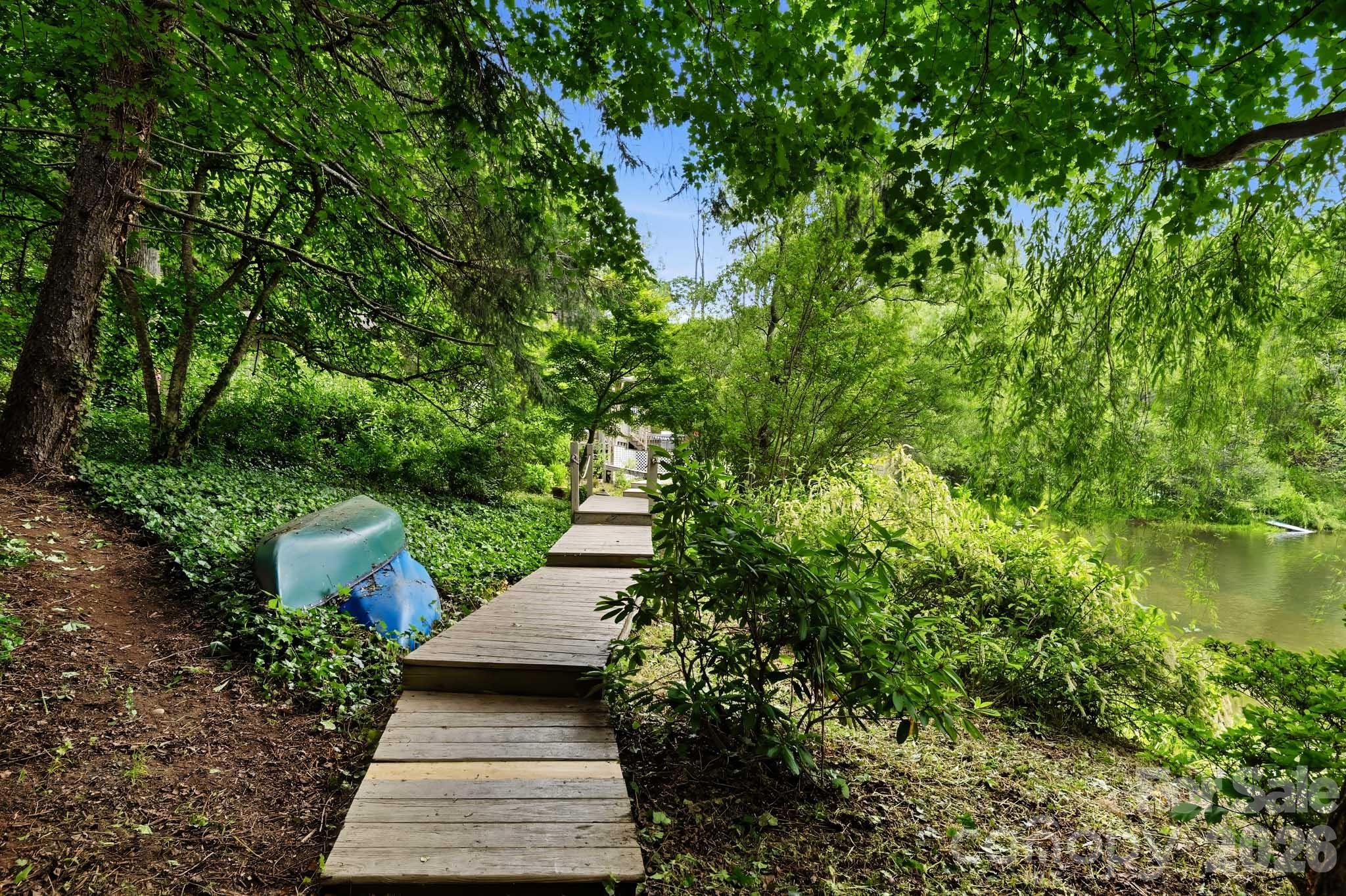 main property photo 31