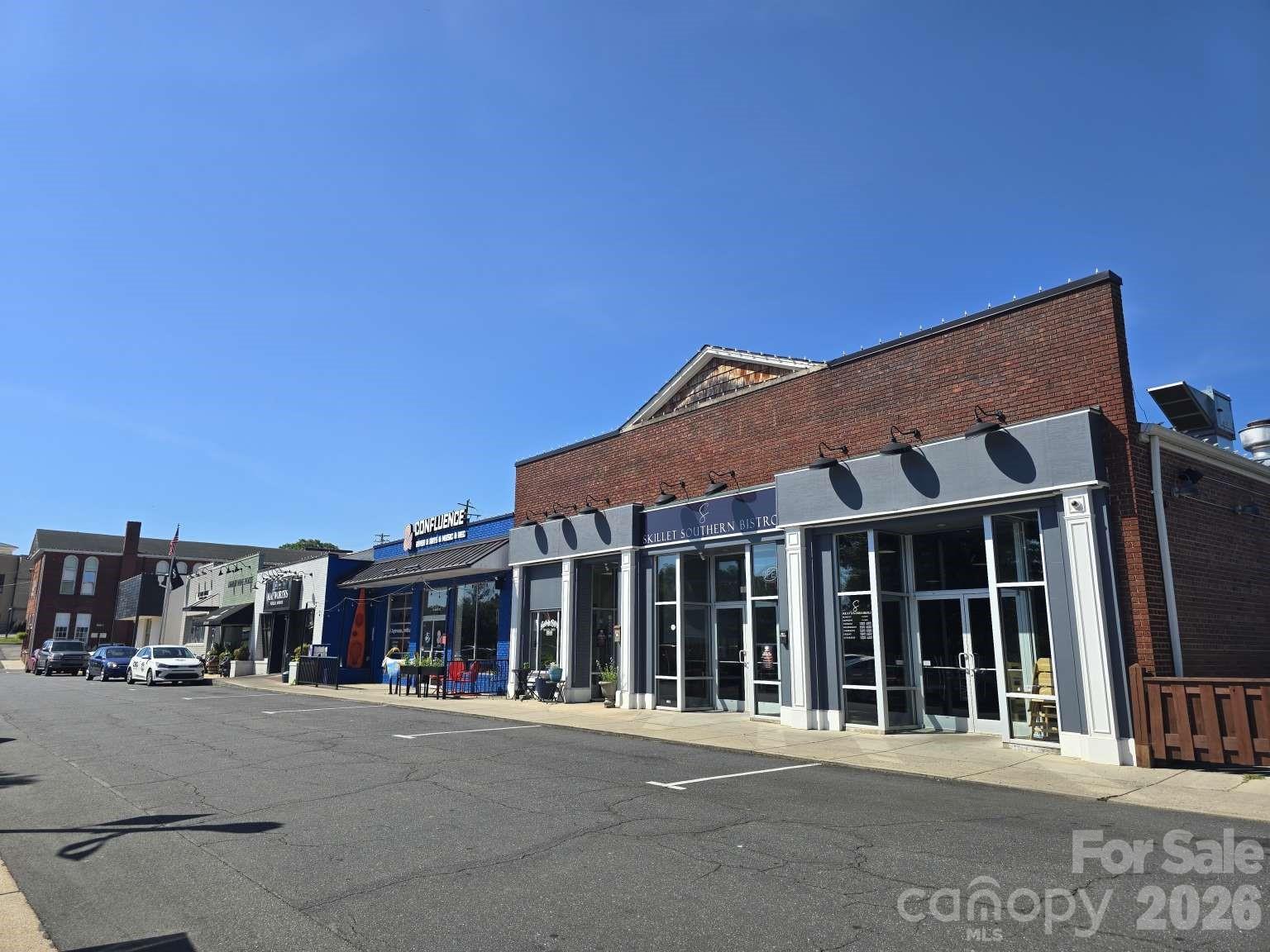 main property photo 19