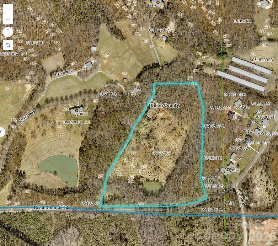 main property photo 11