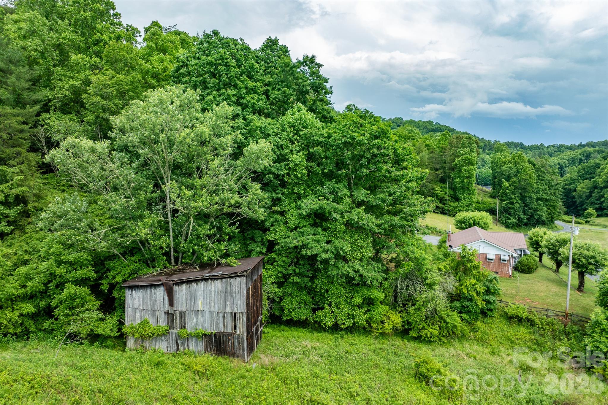 main property photo 10