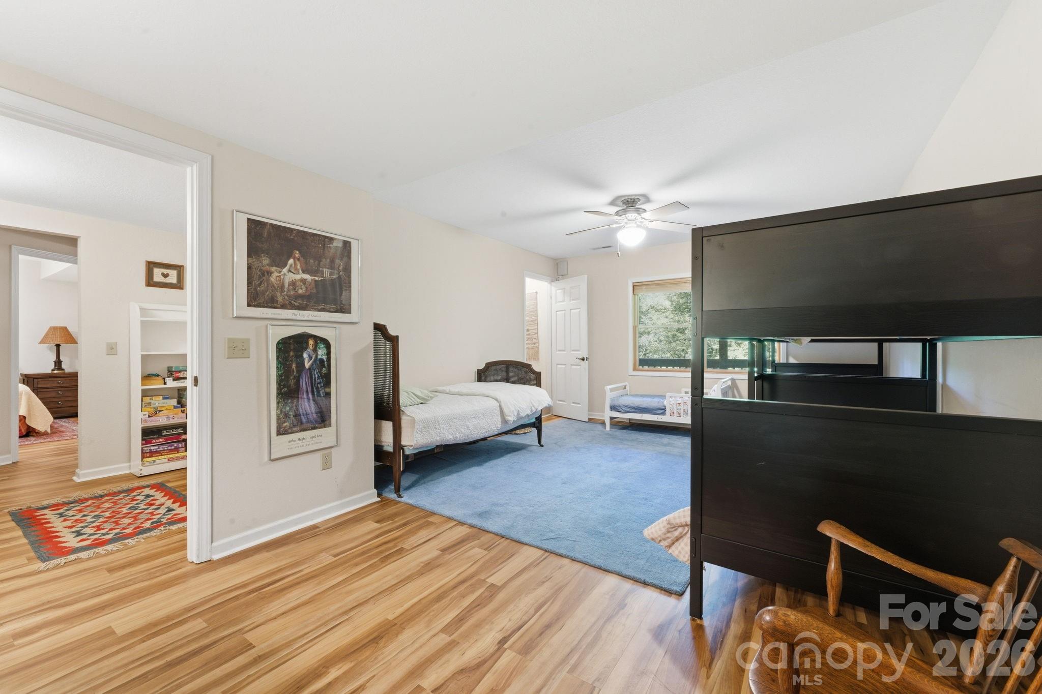 main property photo 25