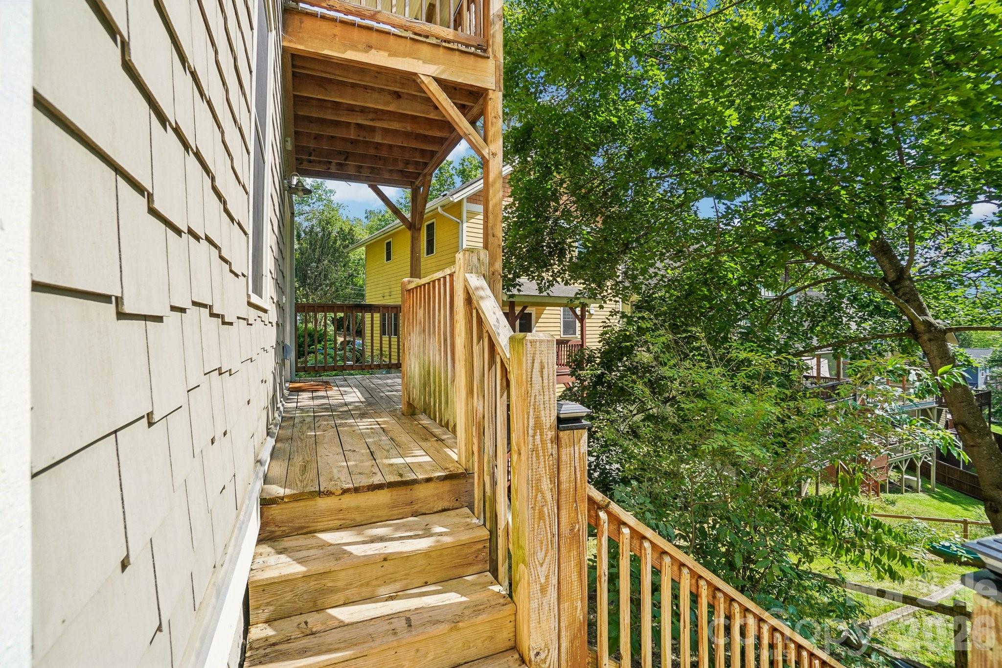 main property photo 44